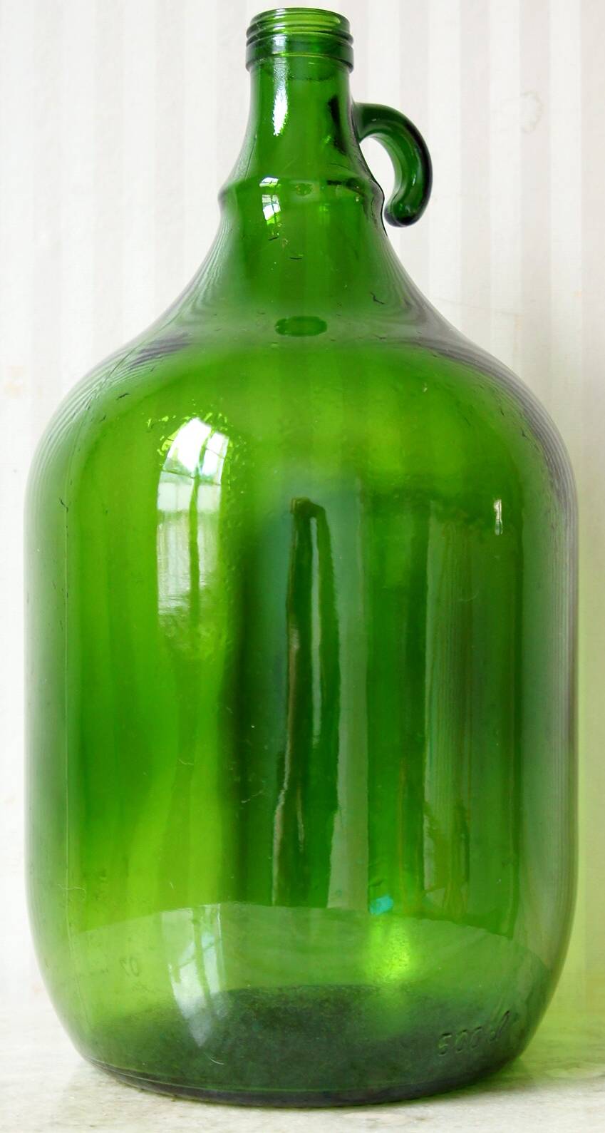 Molded glass demijohn 5 liters