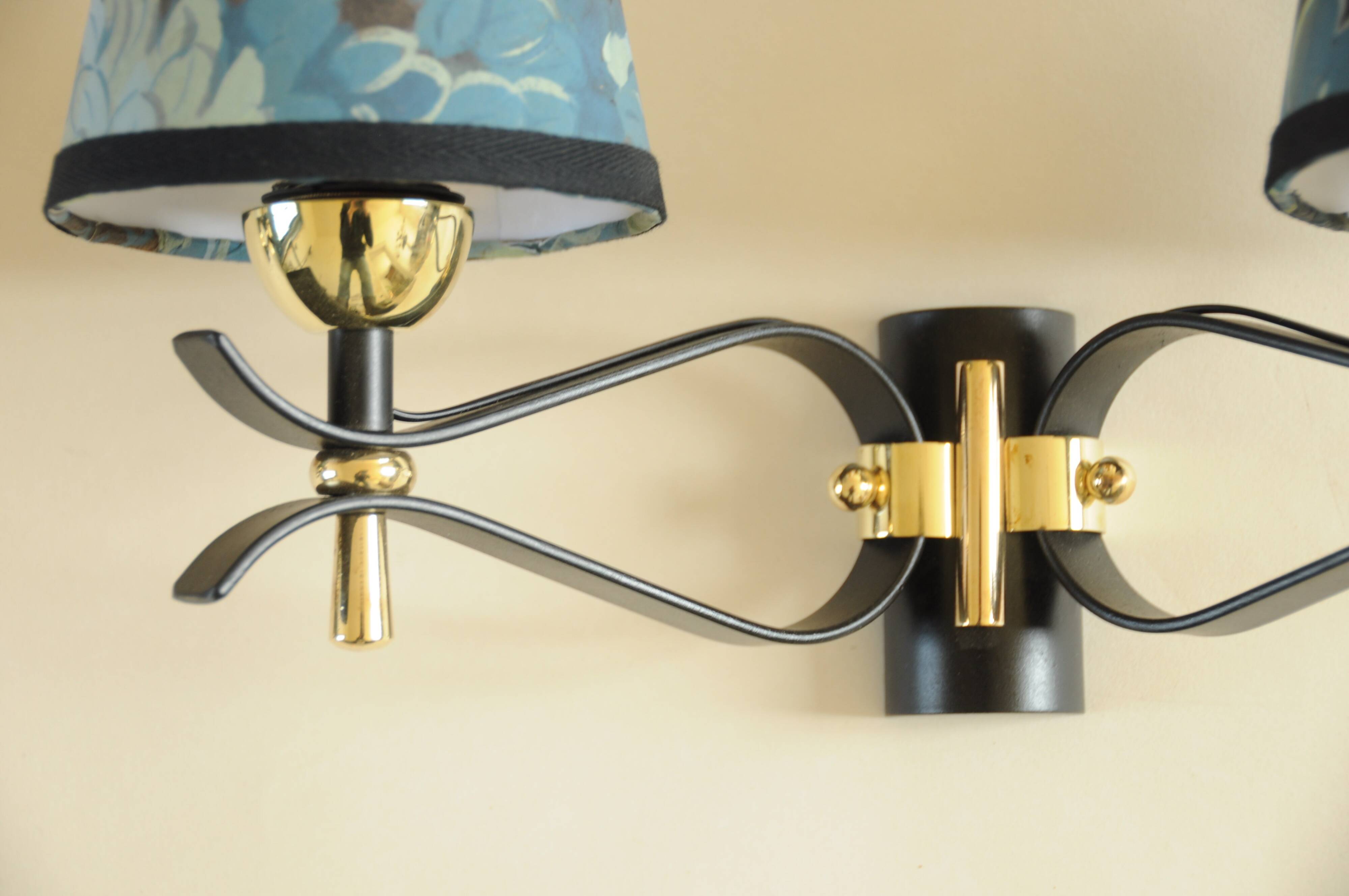 Pair of vintage black and gold wall lights - 18th century foliage lampshade