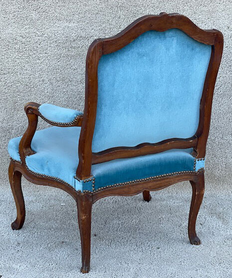 Convertible armchair