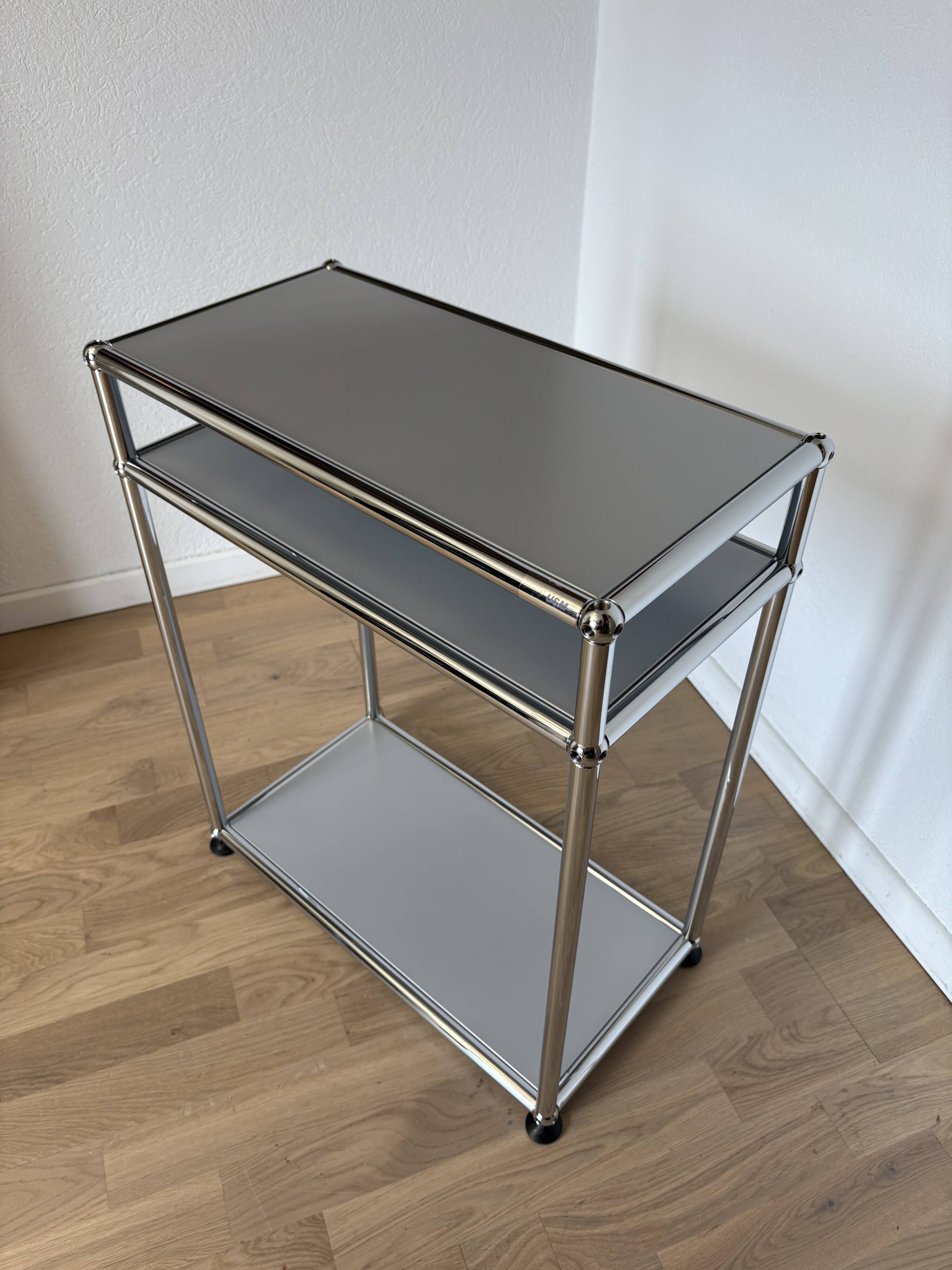 Table d’appoint USM Haller en Argent Mat