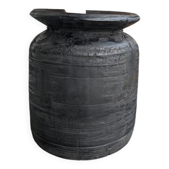 Wooden pot