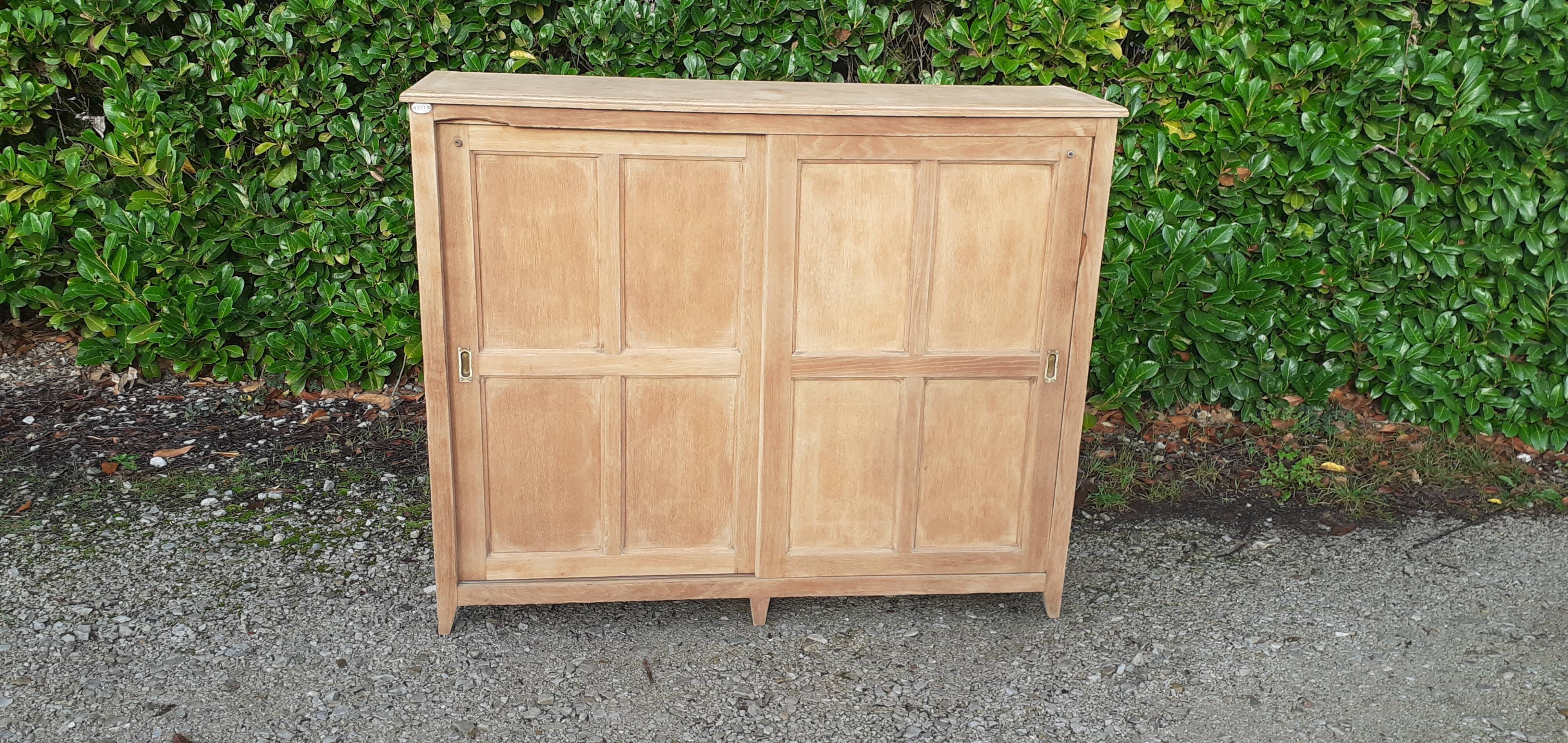 Parisian buffet 2 sliding doors raw wood oak