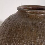 Ancien vase chinois en céramique dans des tons sombres (c.1900)