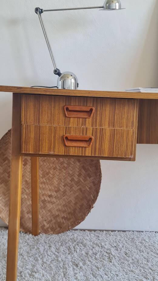 Bureau scandinave circa années 60
