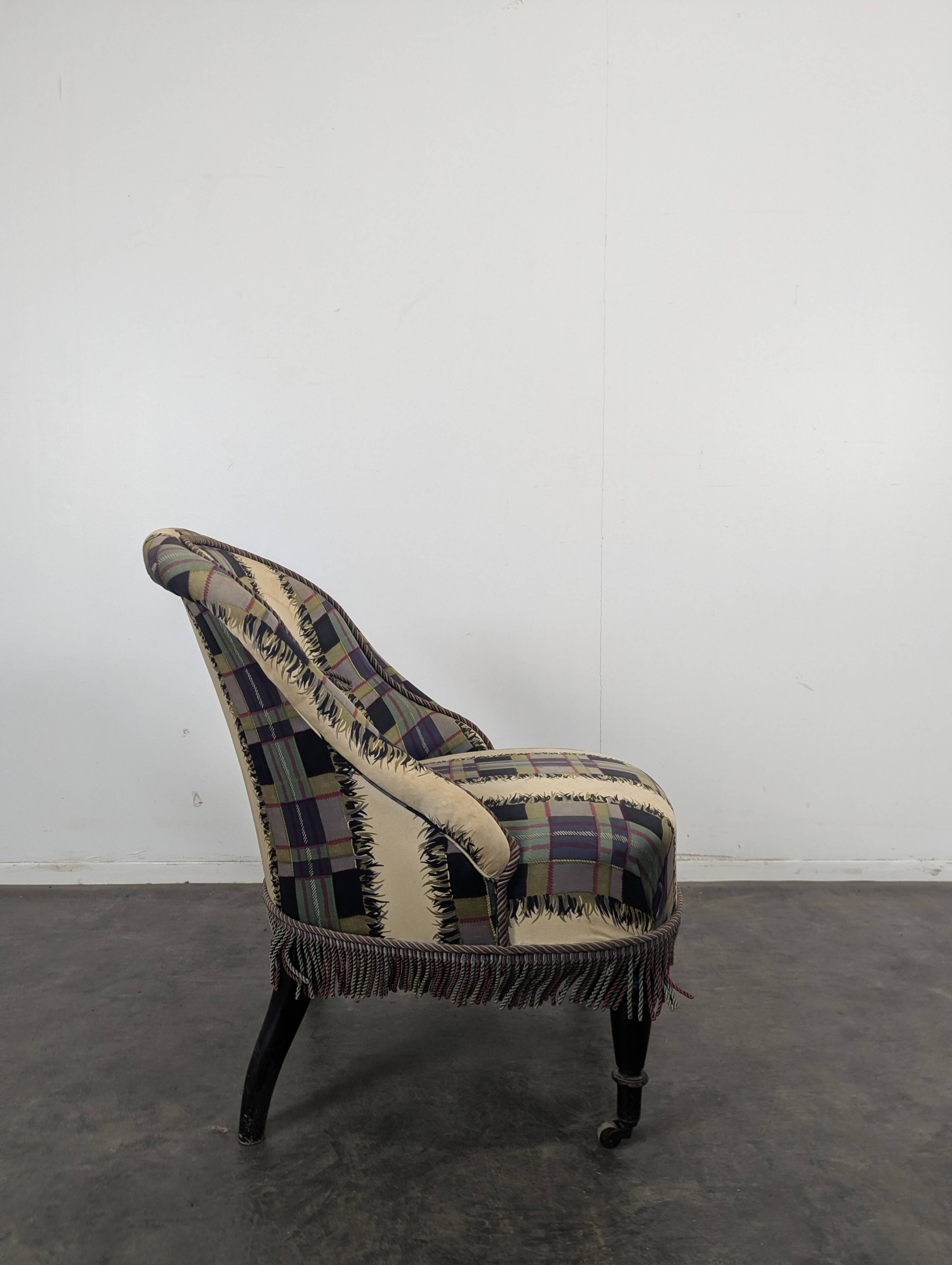 Napoleon III toad armchair