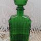 Carafe ancienne en verre pressé italien