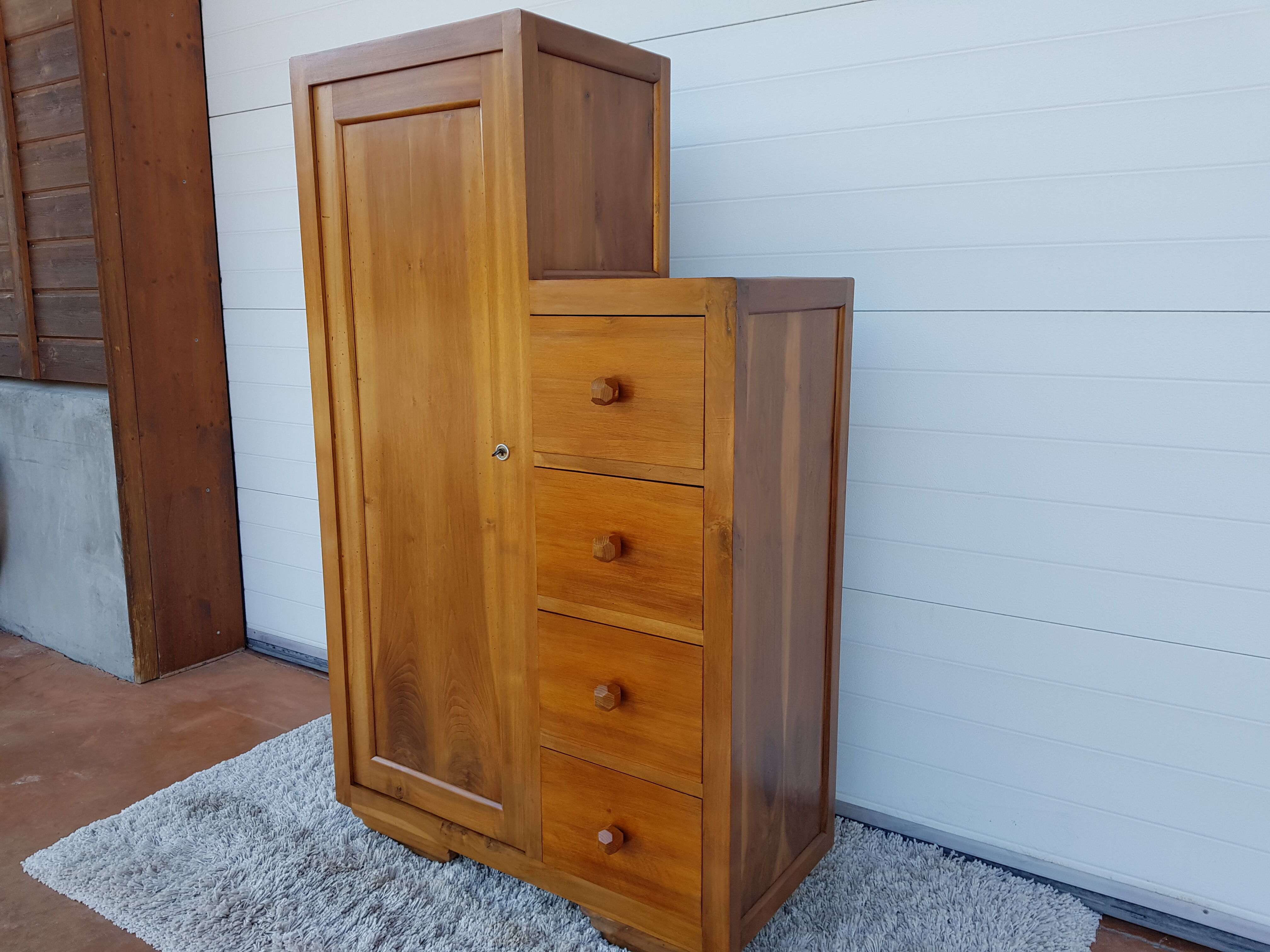 Asymmetric wardrobe fifties