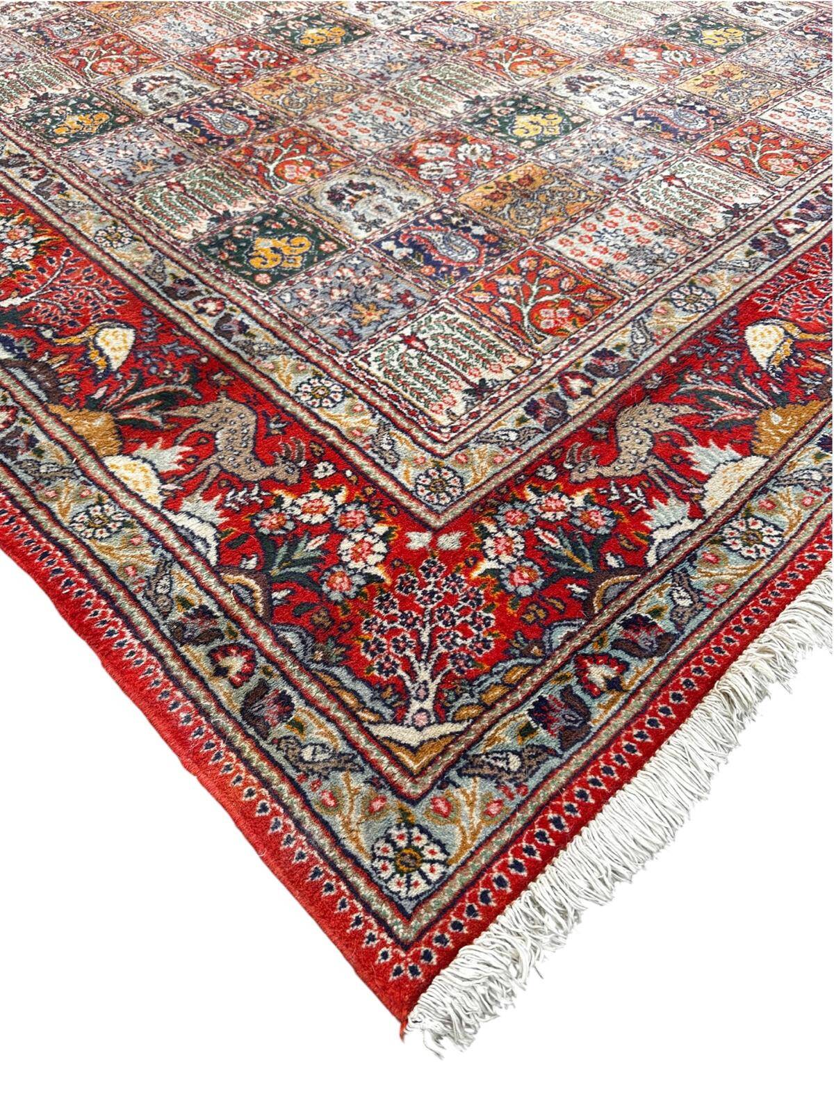 Persian carpet in wool and silk 2m x 3m