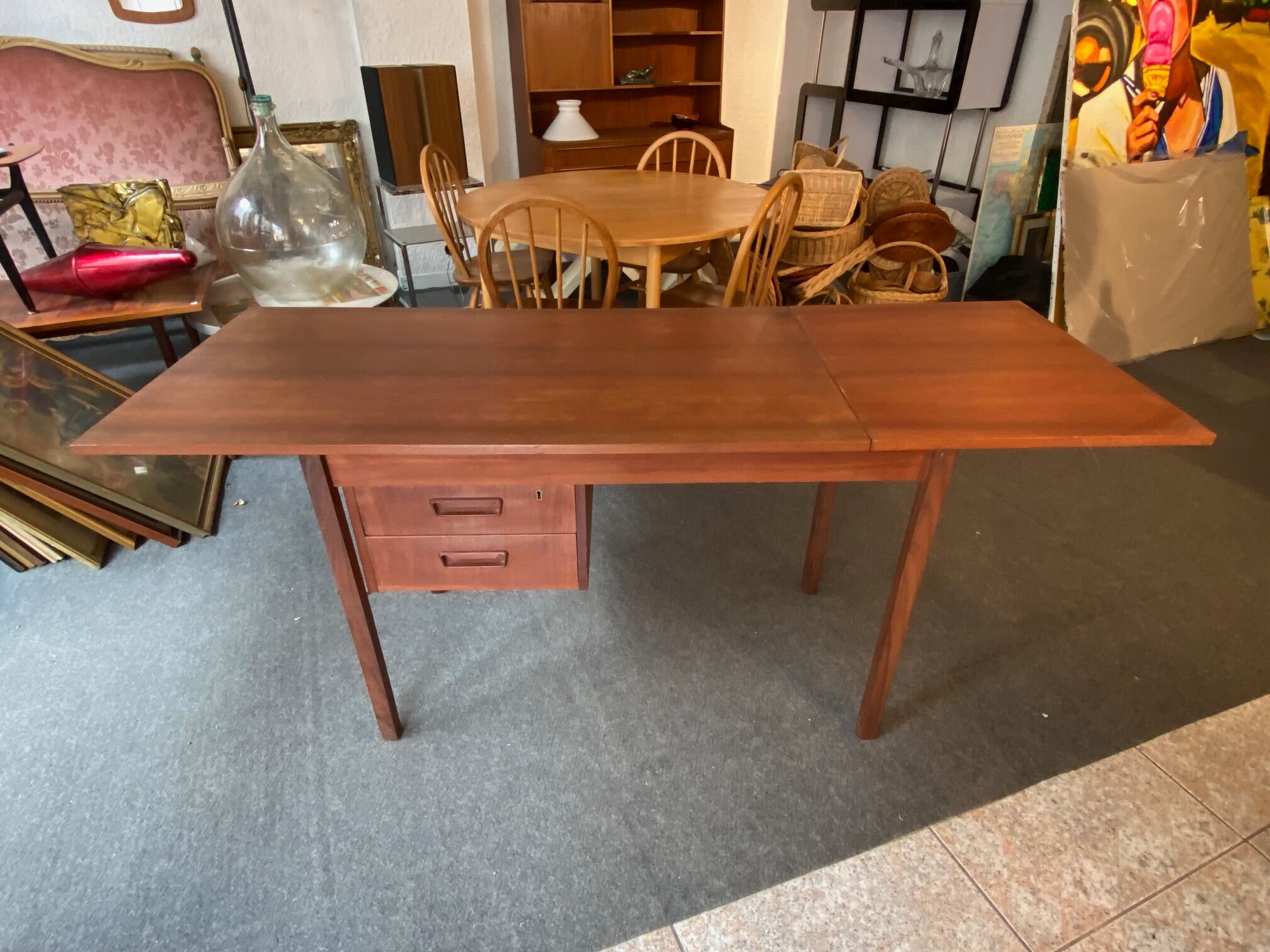 Bureau scandinave de Gunnar Nielsen Tibergaard