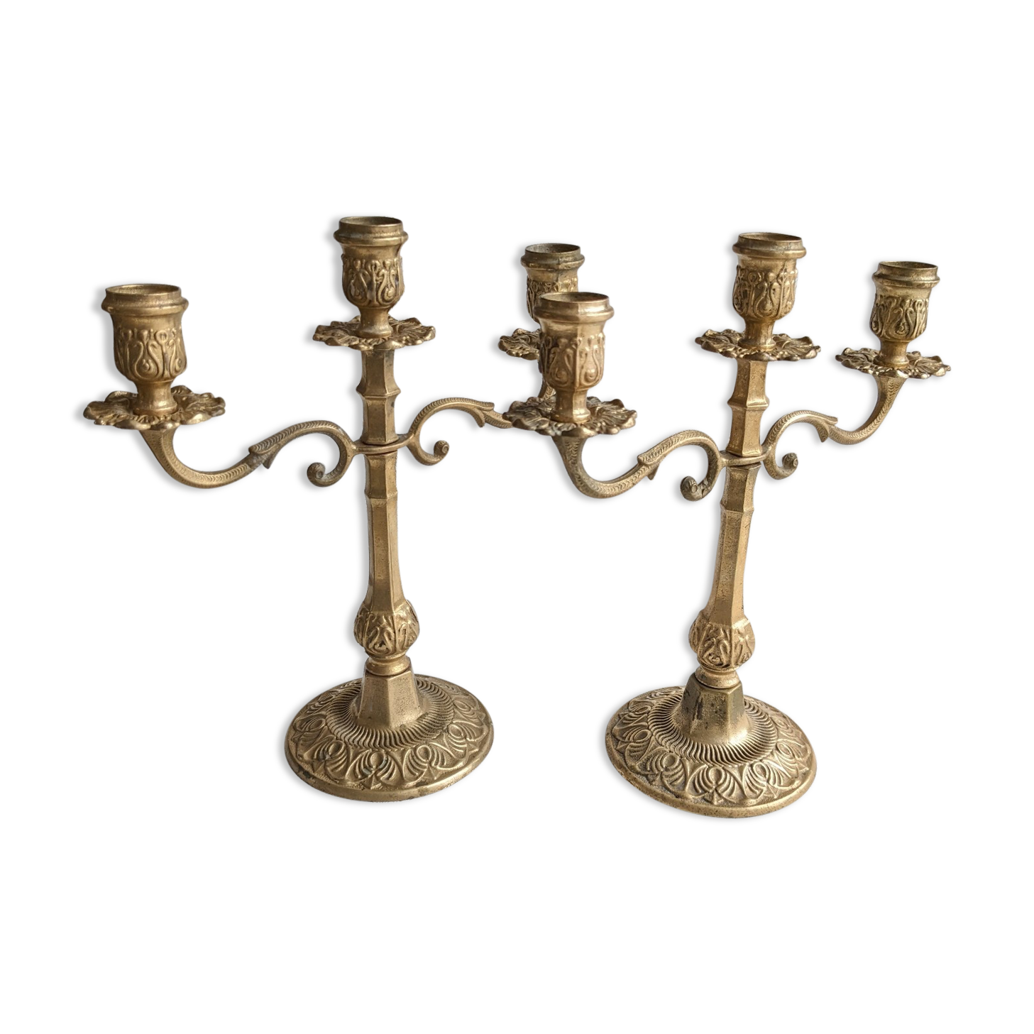 Chandeliers en bronze style Louis XVI