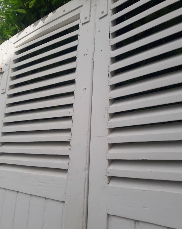 Arched shutters oak louvers H226xW277 4 leaves
