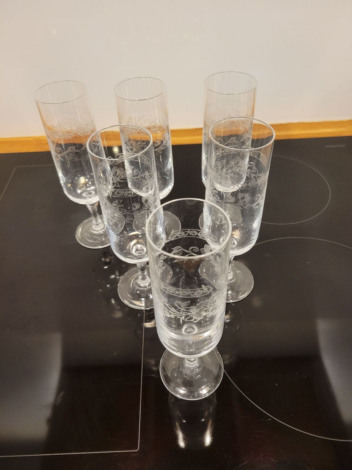 6 engraved crystal champagne flutes (floral) 1920