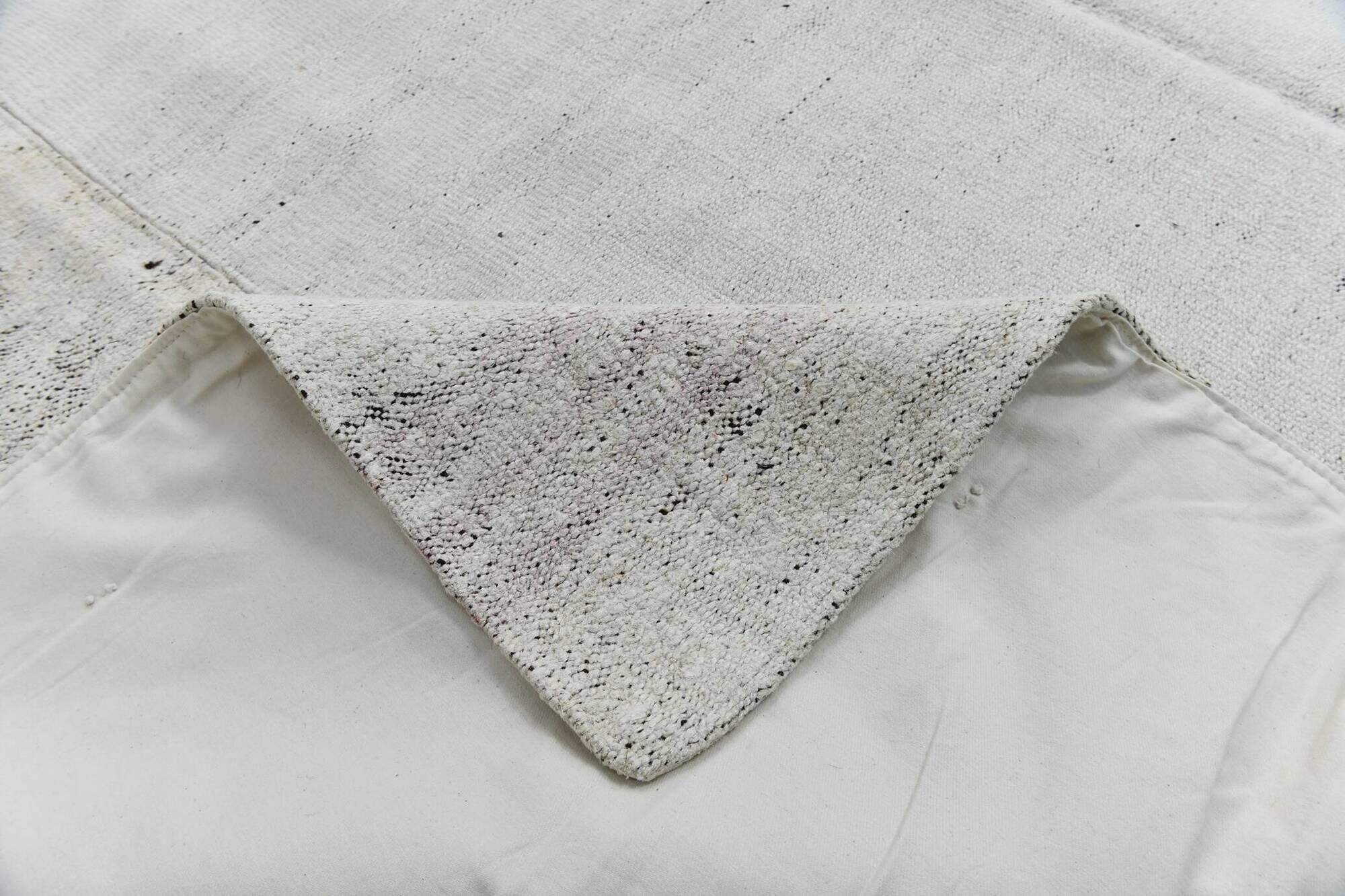Off White Turkish Vintage Kilim Rug, Handwoven Bohemian Carpet, 23x328Cm