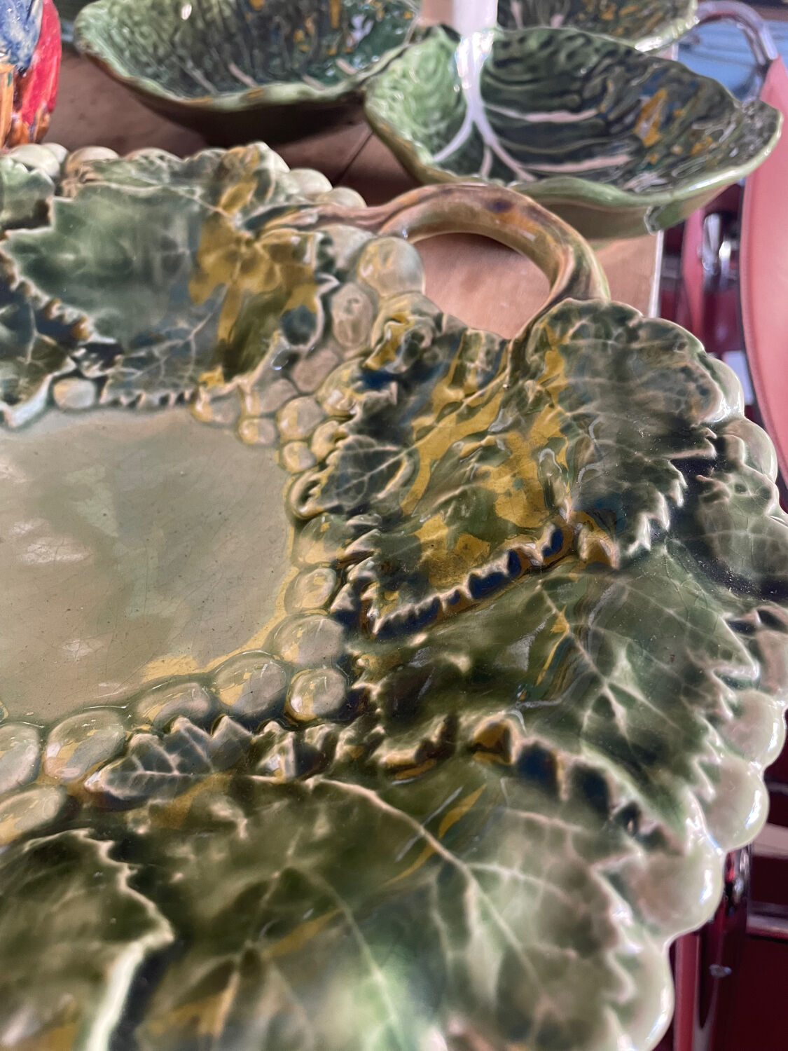 SILEA ceramic fruit bowl with grape and vine pattern