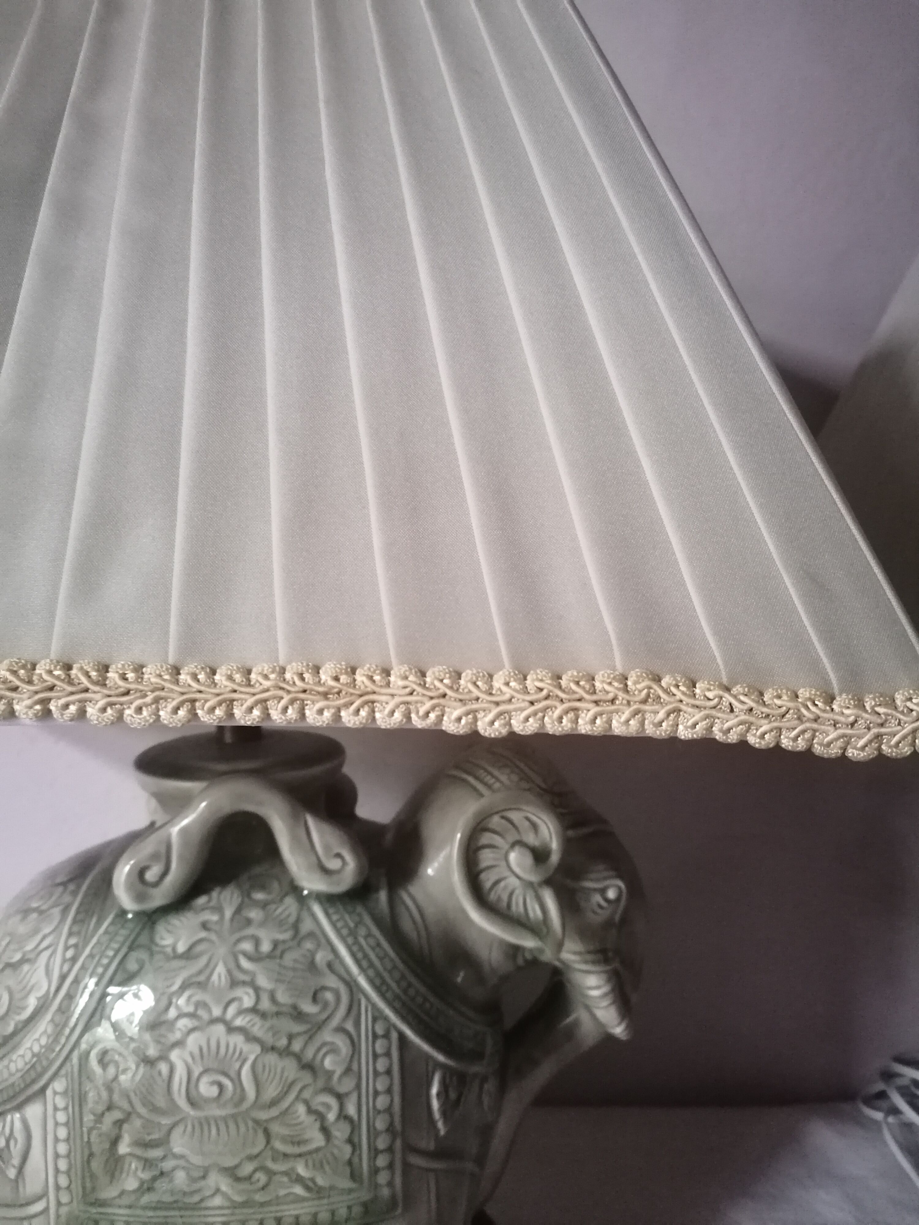 Duo de lampes éléphant en ceramique