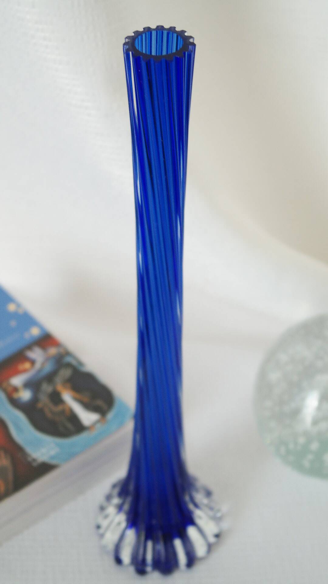 Twisted glass soliflore vase