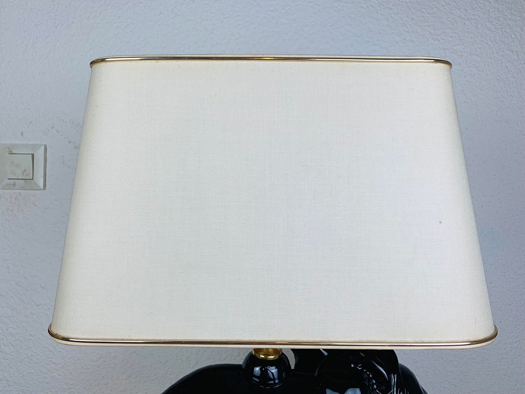 Black ceramic elephant lamp jungle style