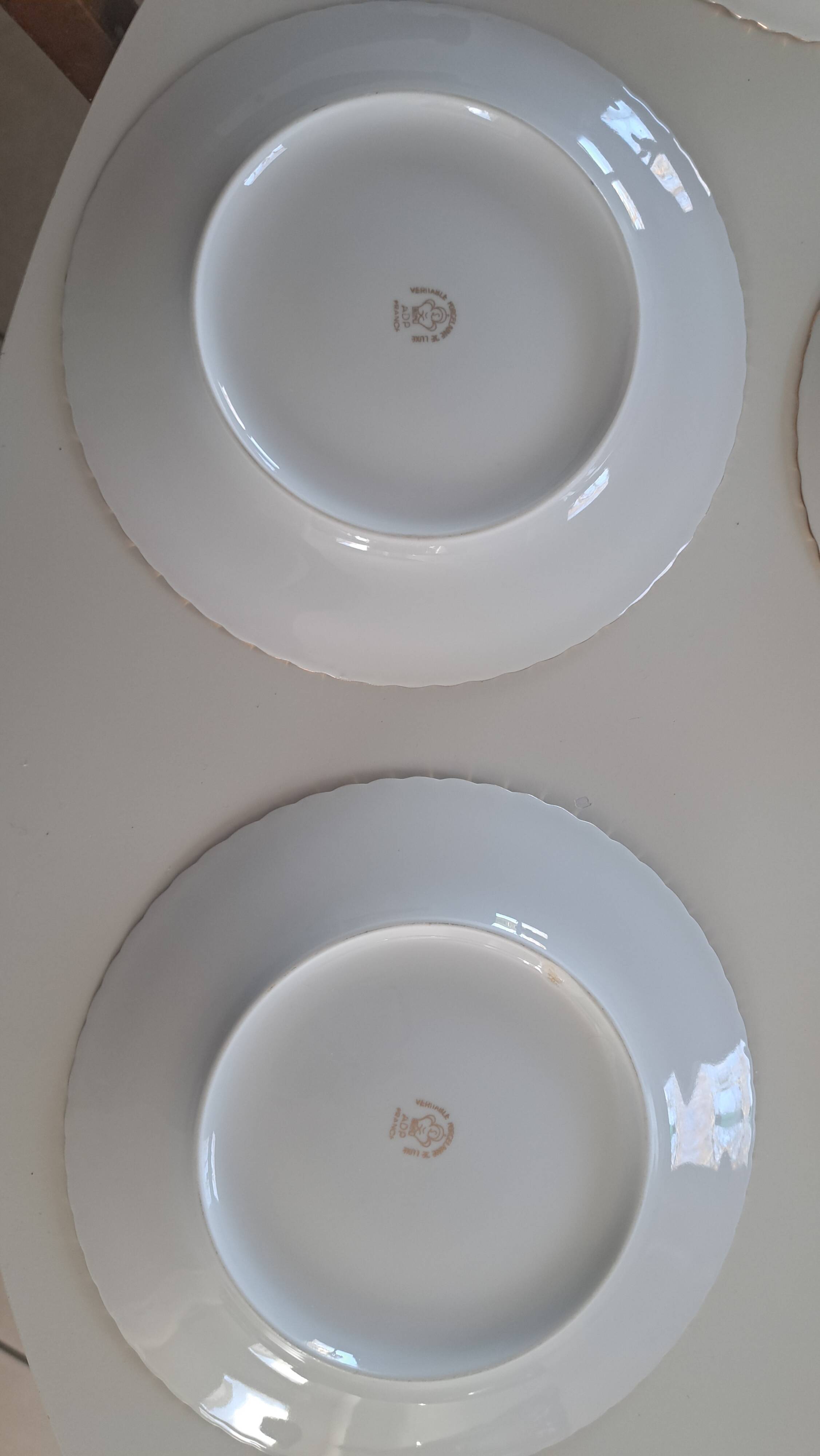 Set of 8 Limoges porcelain plates ADP ROYAL.