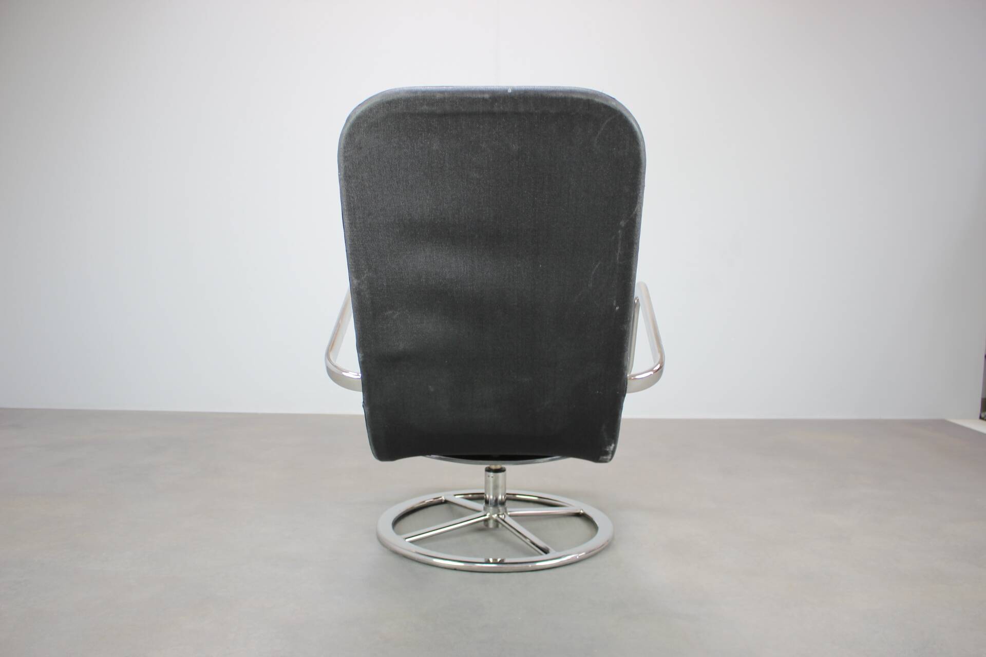 Fauteuil pivotant IKEA Smedsta par Ulf Quensel, années 1970