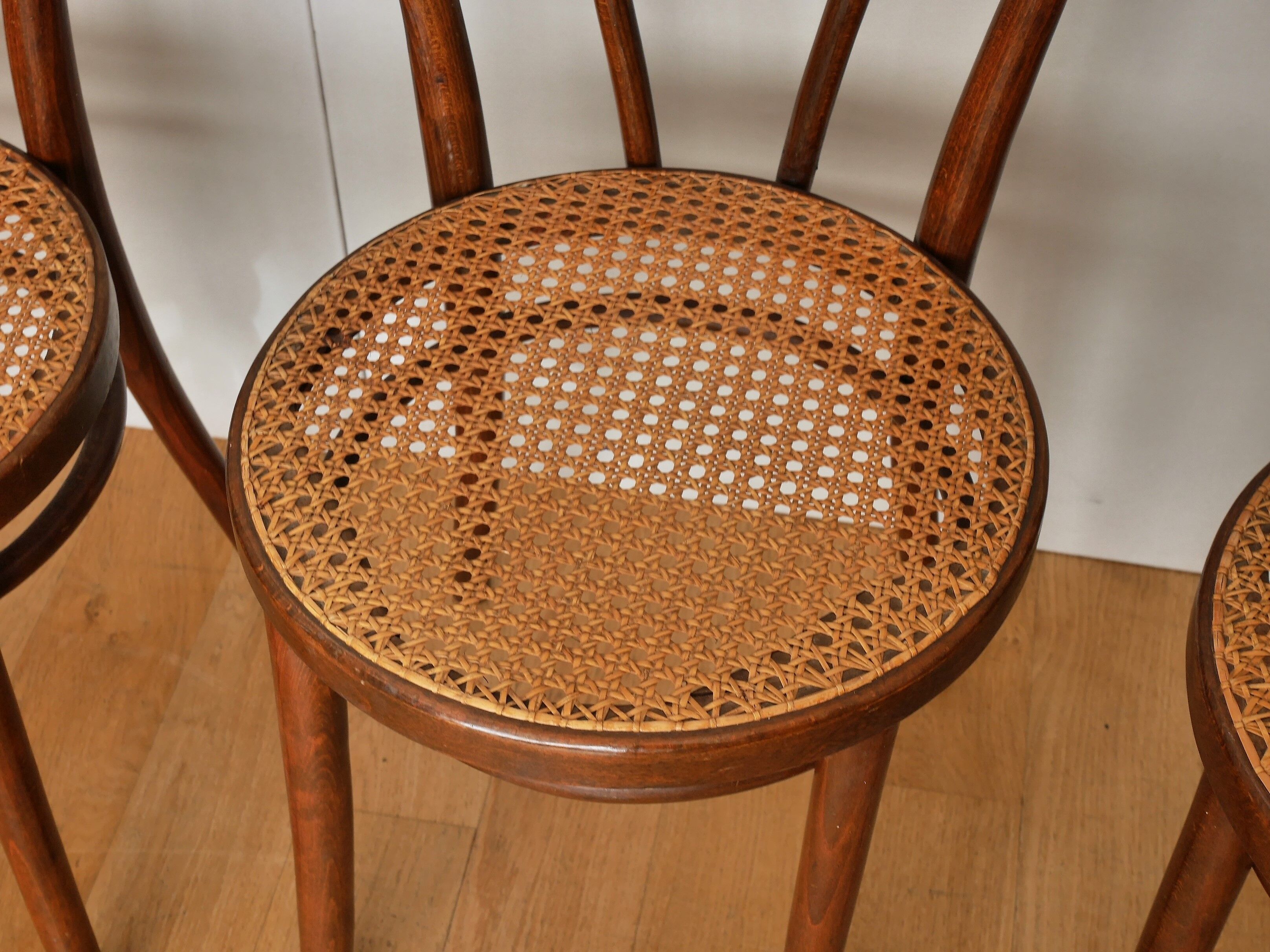 6 Thonet modele chairs