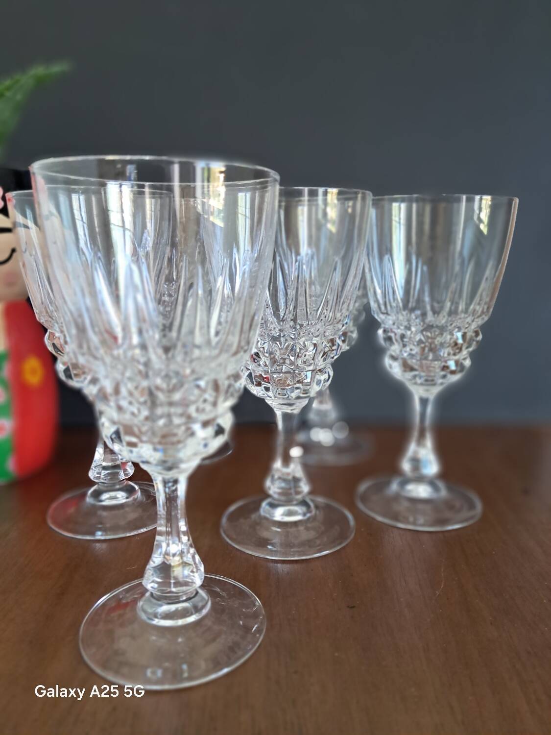 6 new crystal wine glasses from Arques, Pompadour model