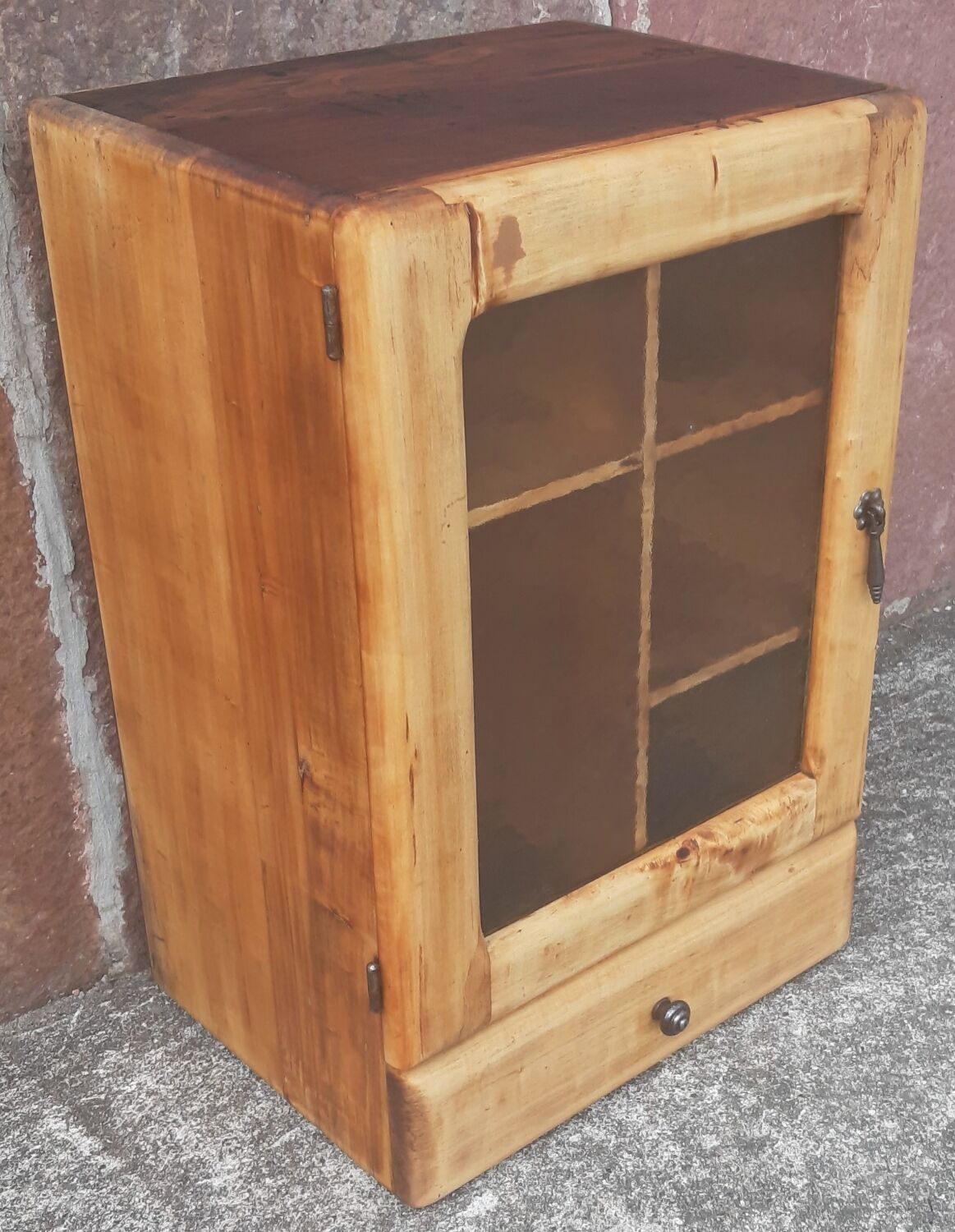 Medicine cabinet 50s