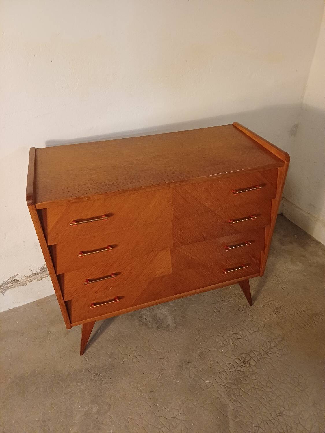 Vintage chest of drawers