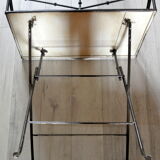 Garden table, low and foldable