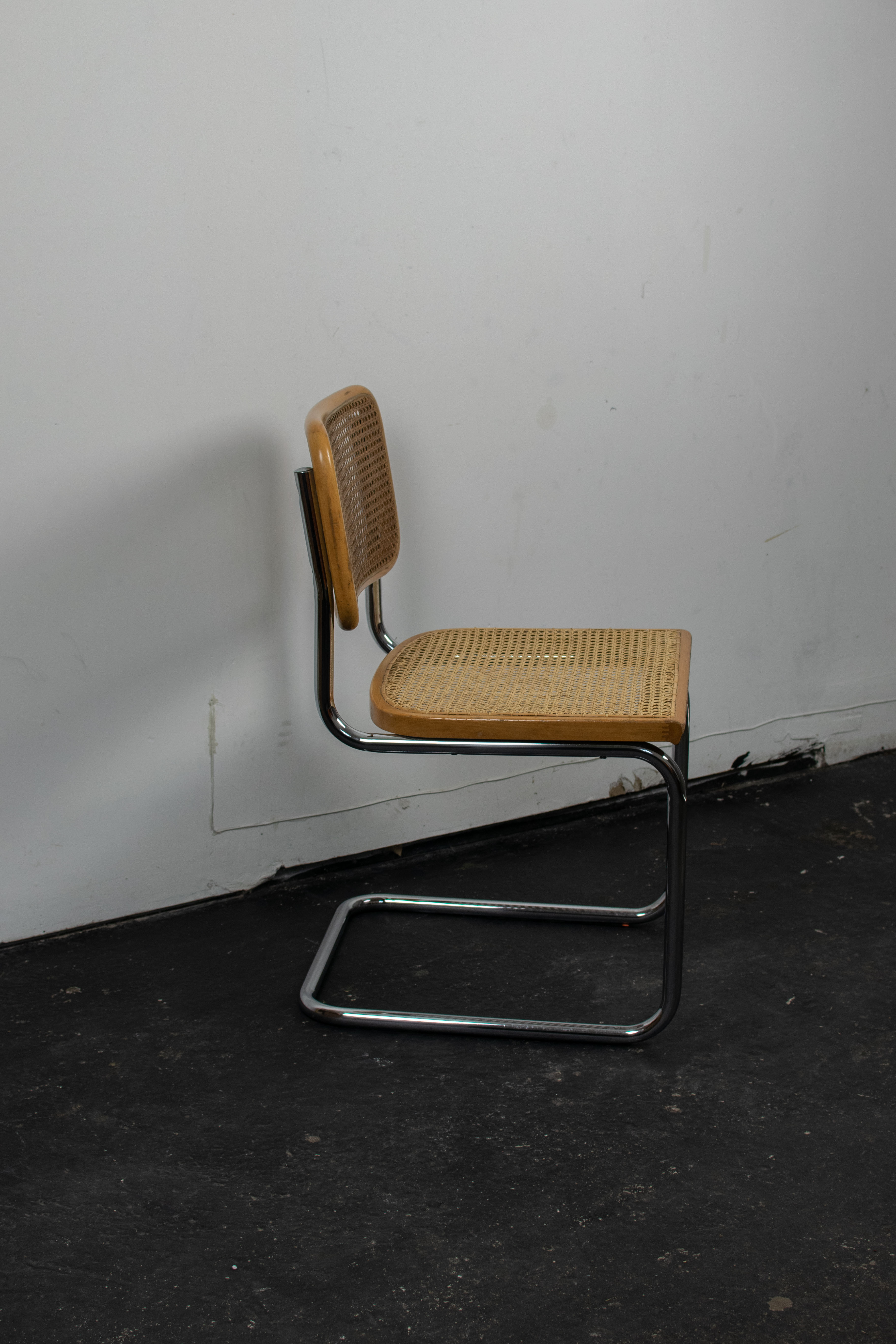 Cesca b32 chair by Marcel Breuer