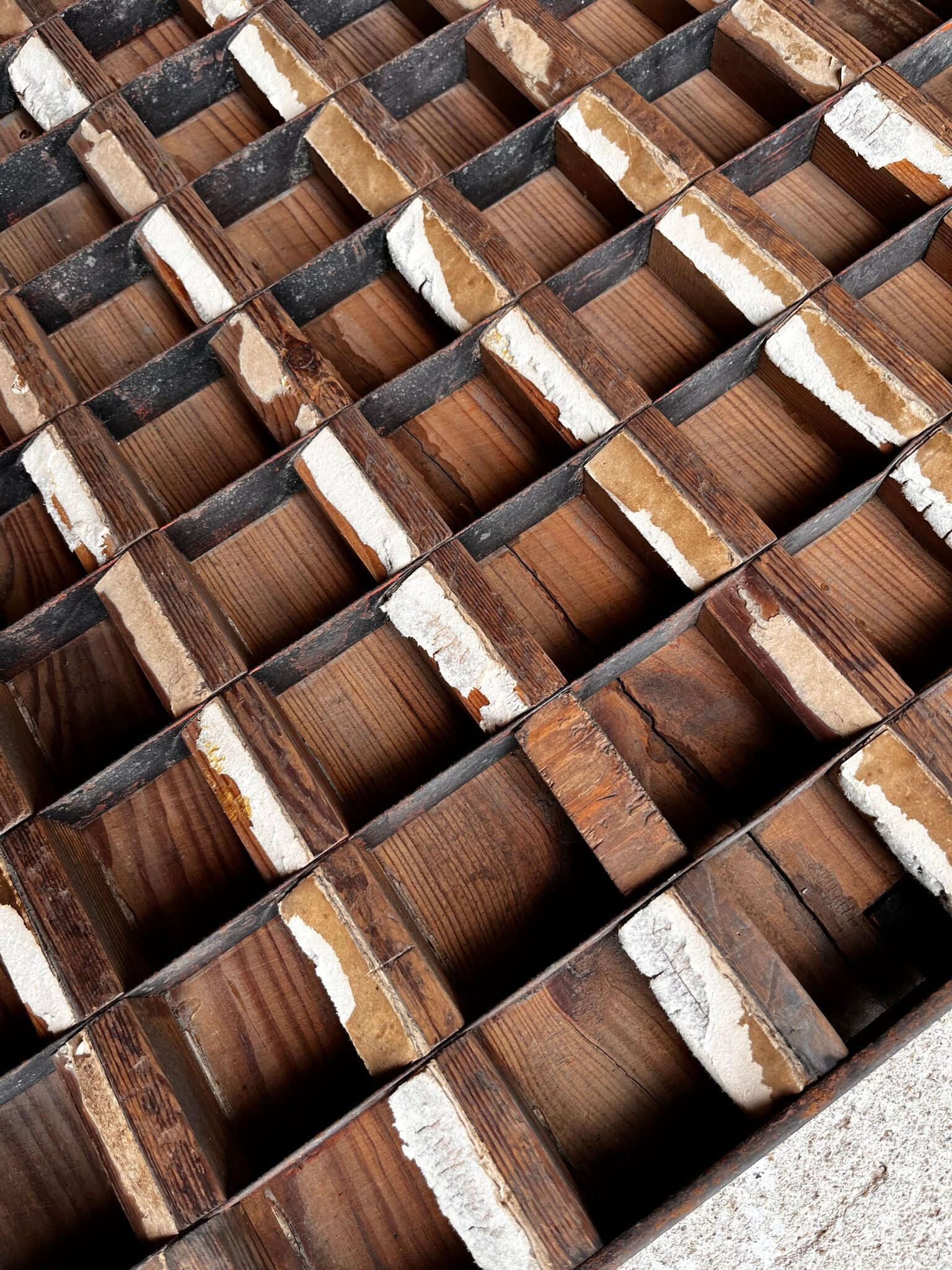Metal and wood printing locker