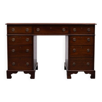Antique English Mahogany pedestal Desk 1850s