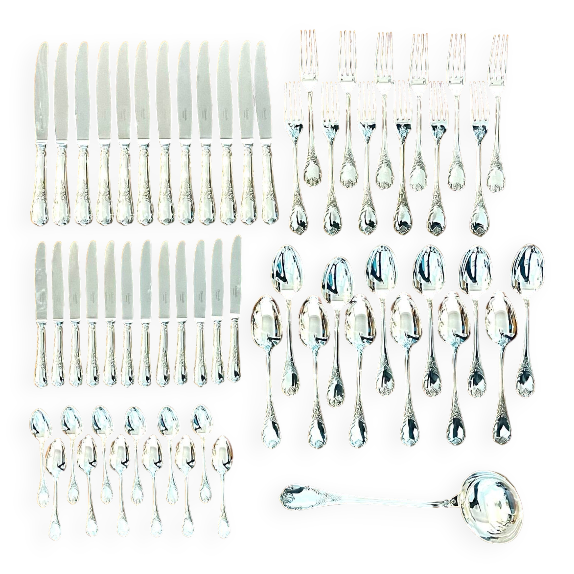 Christofle Marly cutlery set in superb condition 61 pieces for 12 people