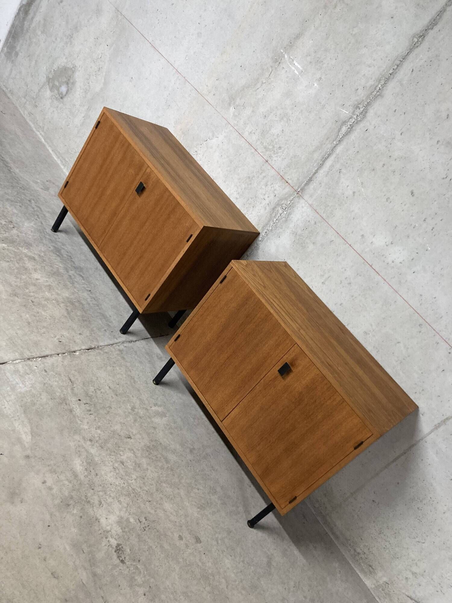 Enfilade moderniste deux buffets teck Antoine Philippon et Jacqueline Lecoq