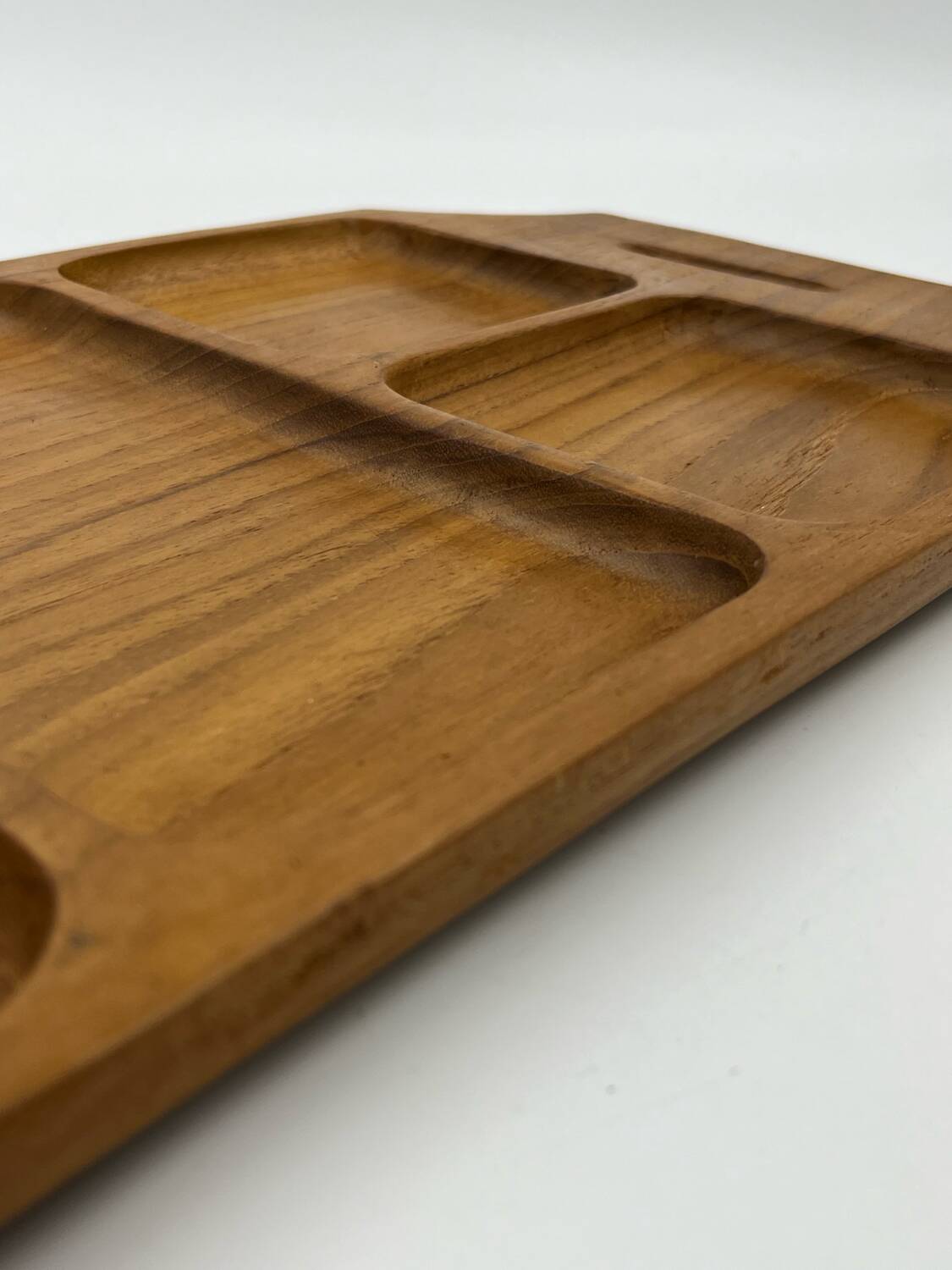 Solid wood aperitif dish