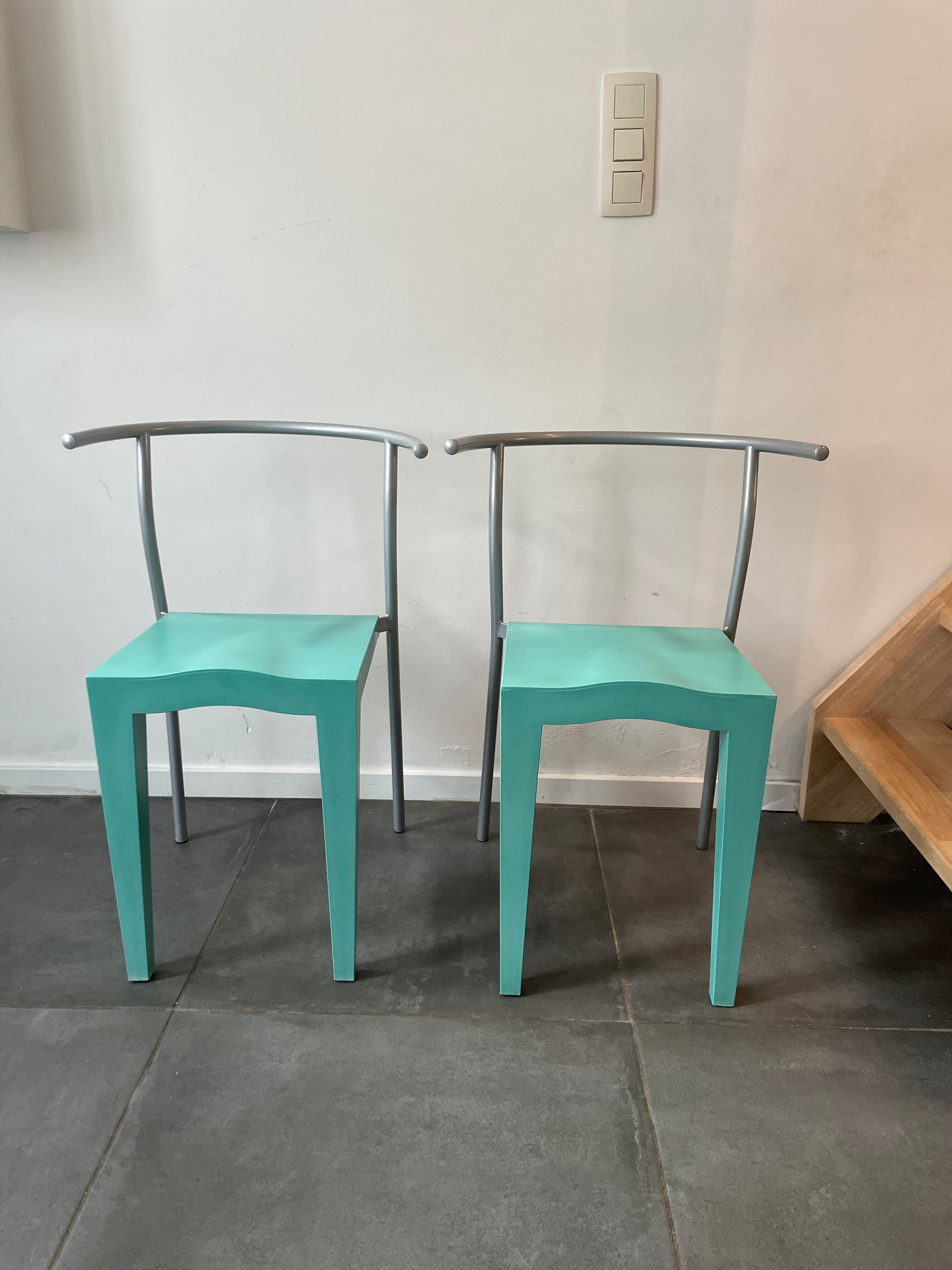 2 chaises dr glob de Philippe starck pour Kartell, 1980s
