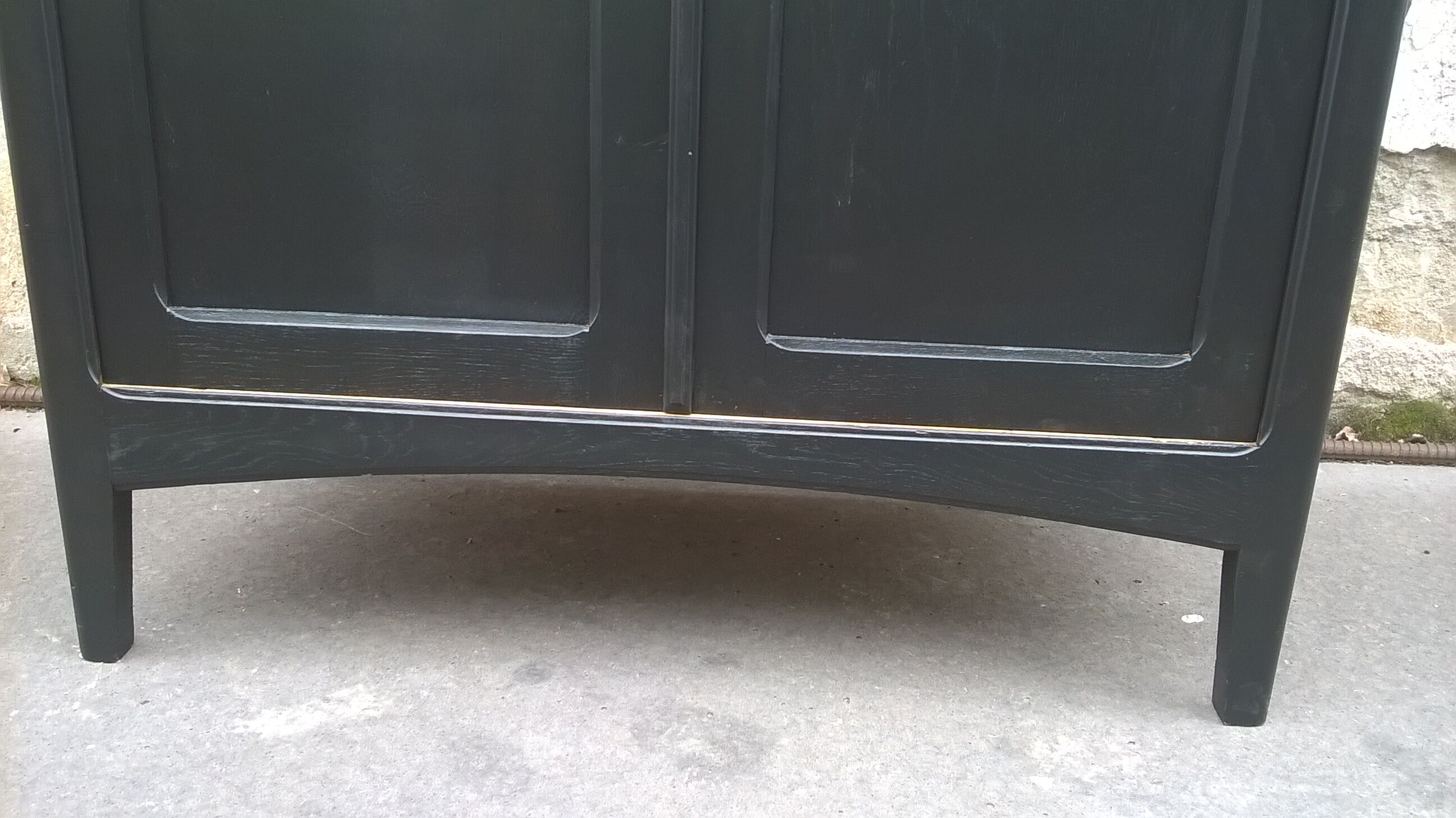 Parisian showcase cabinet