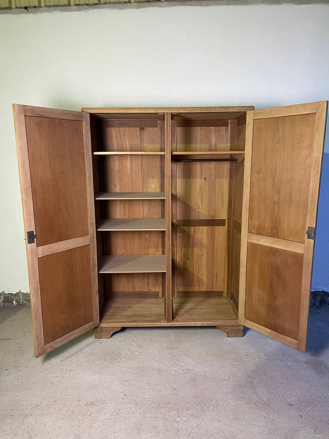 Parisian wardrobe in solid oak