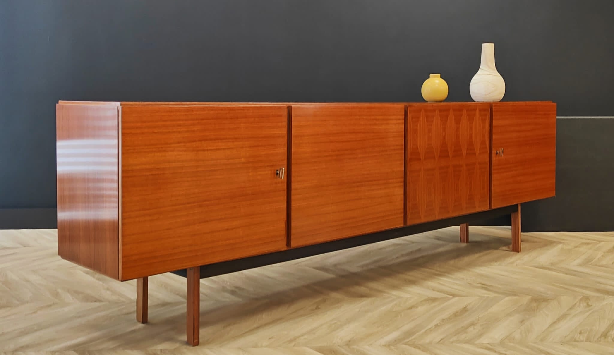Enfilade Mid Century