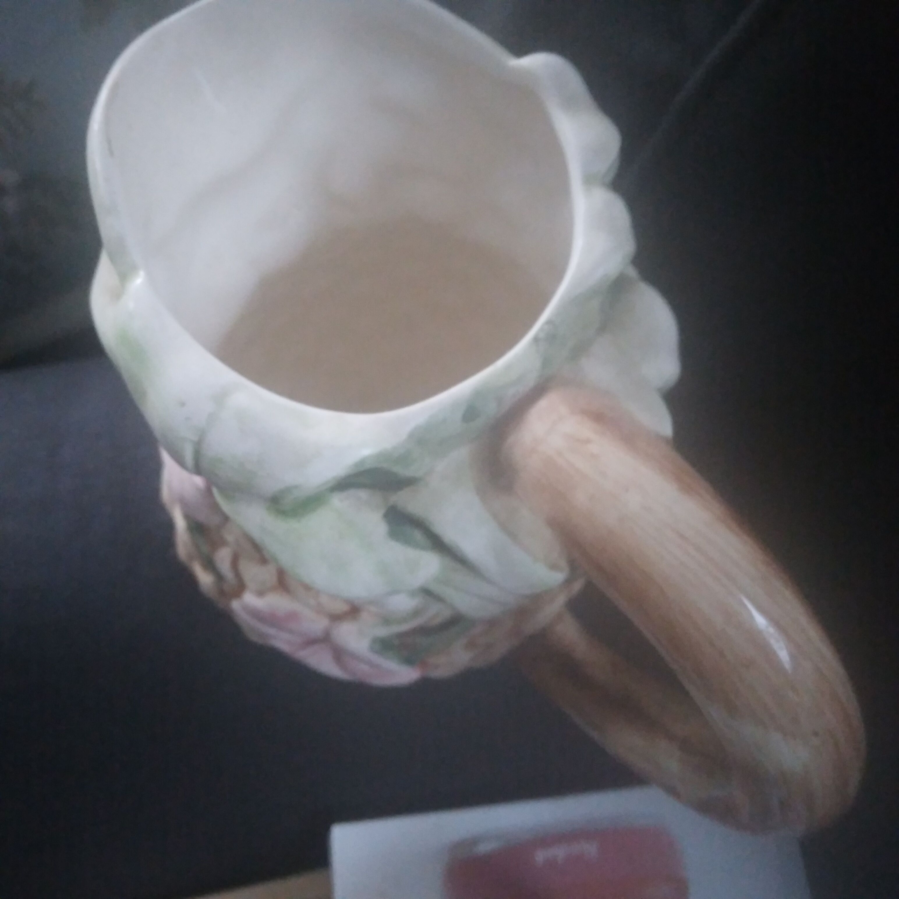 Slip pineapple pitcher