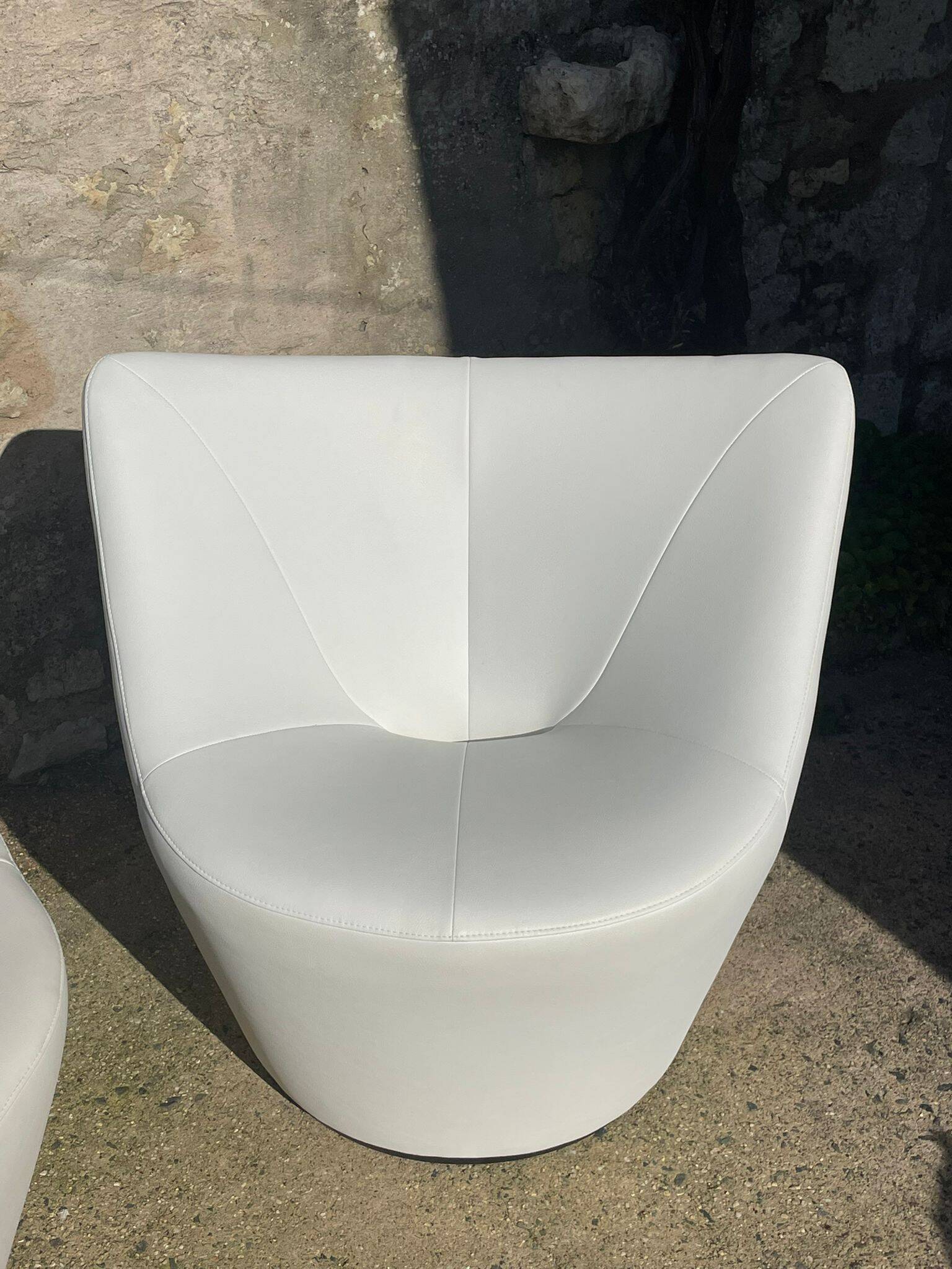 Anda pierre paulin armchairs by ligne roset