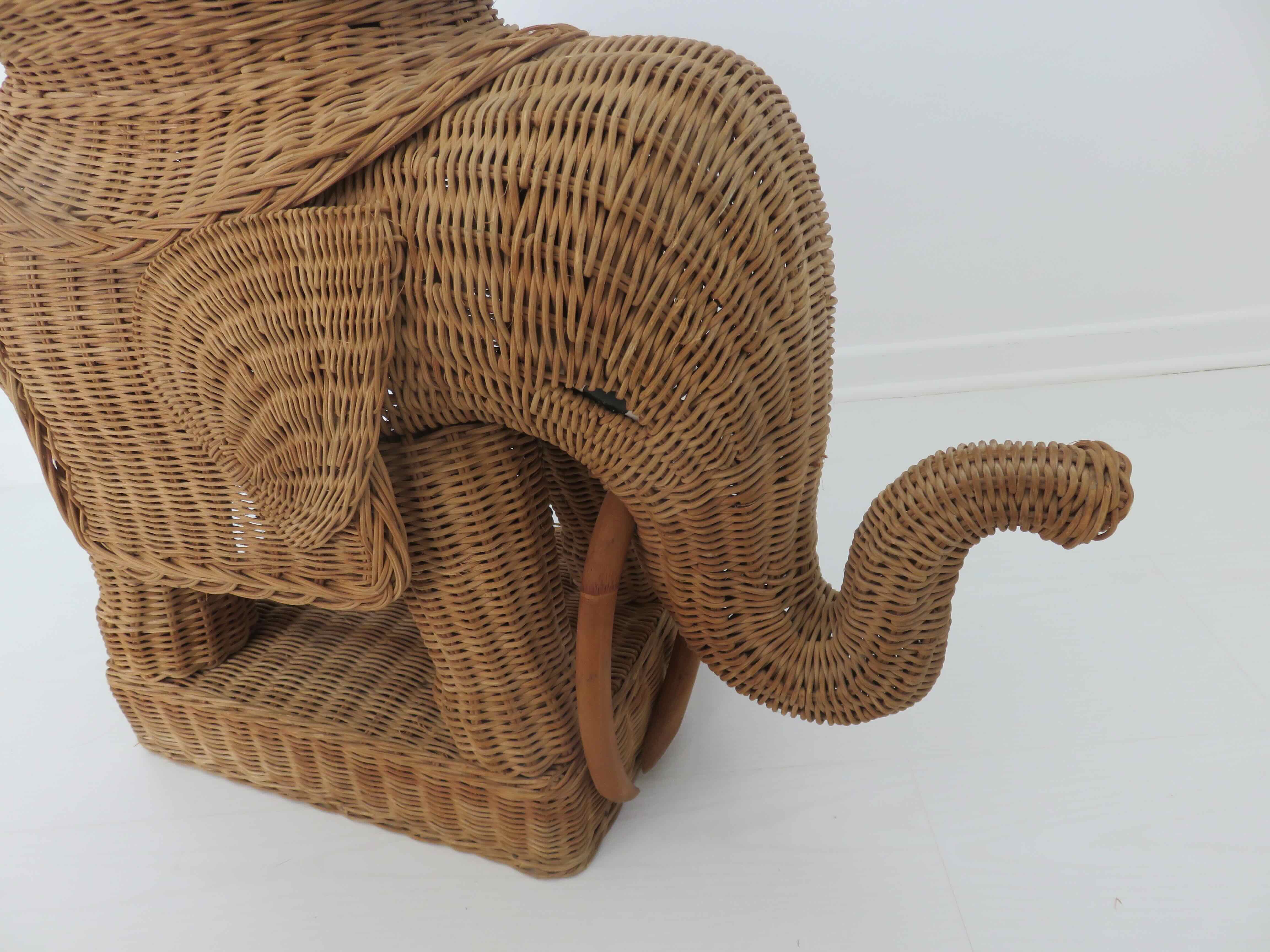Side table elephant rattan or piece of sofa 60s 70s