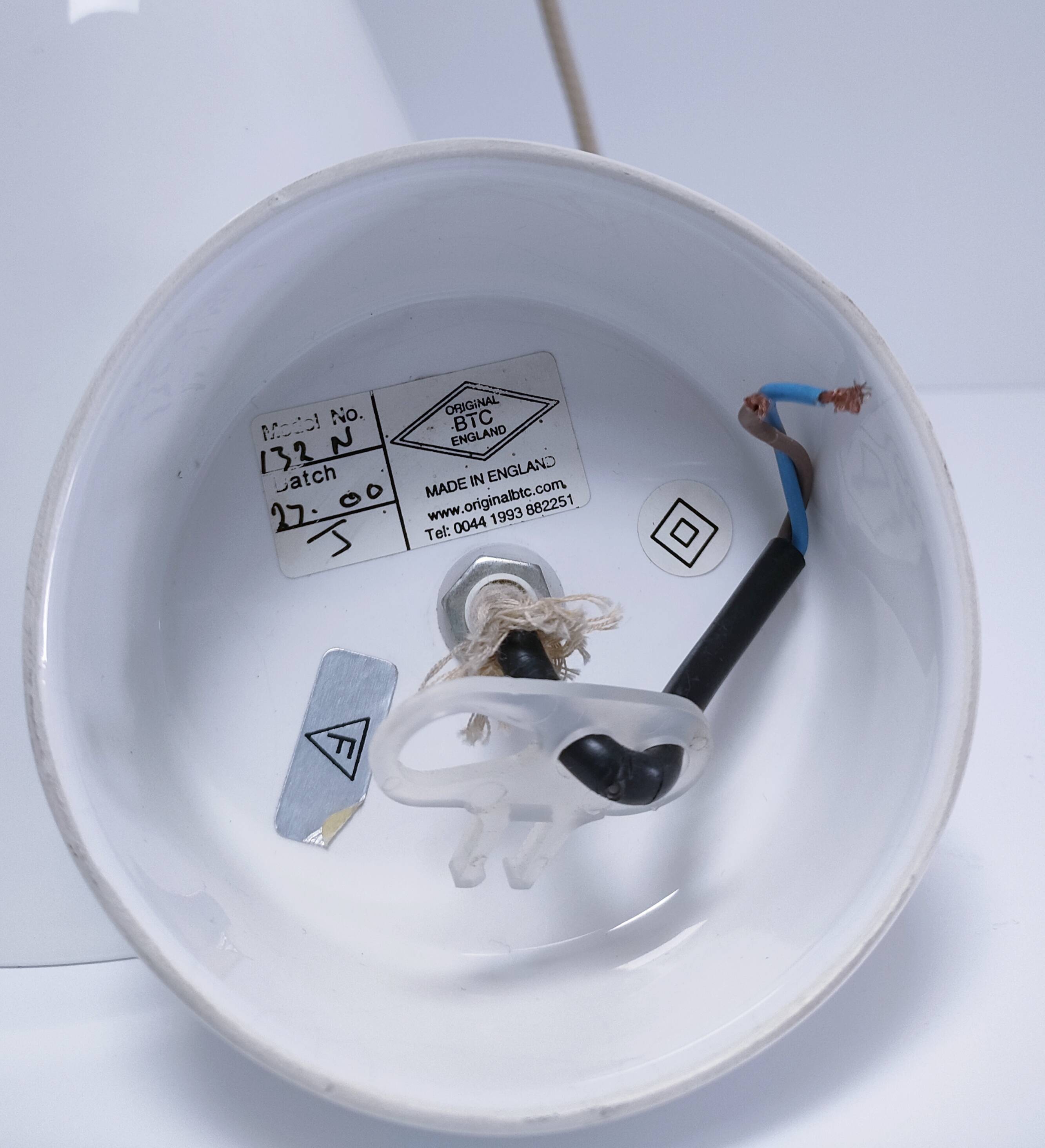 BTC England porcelain pendant light