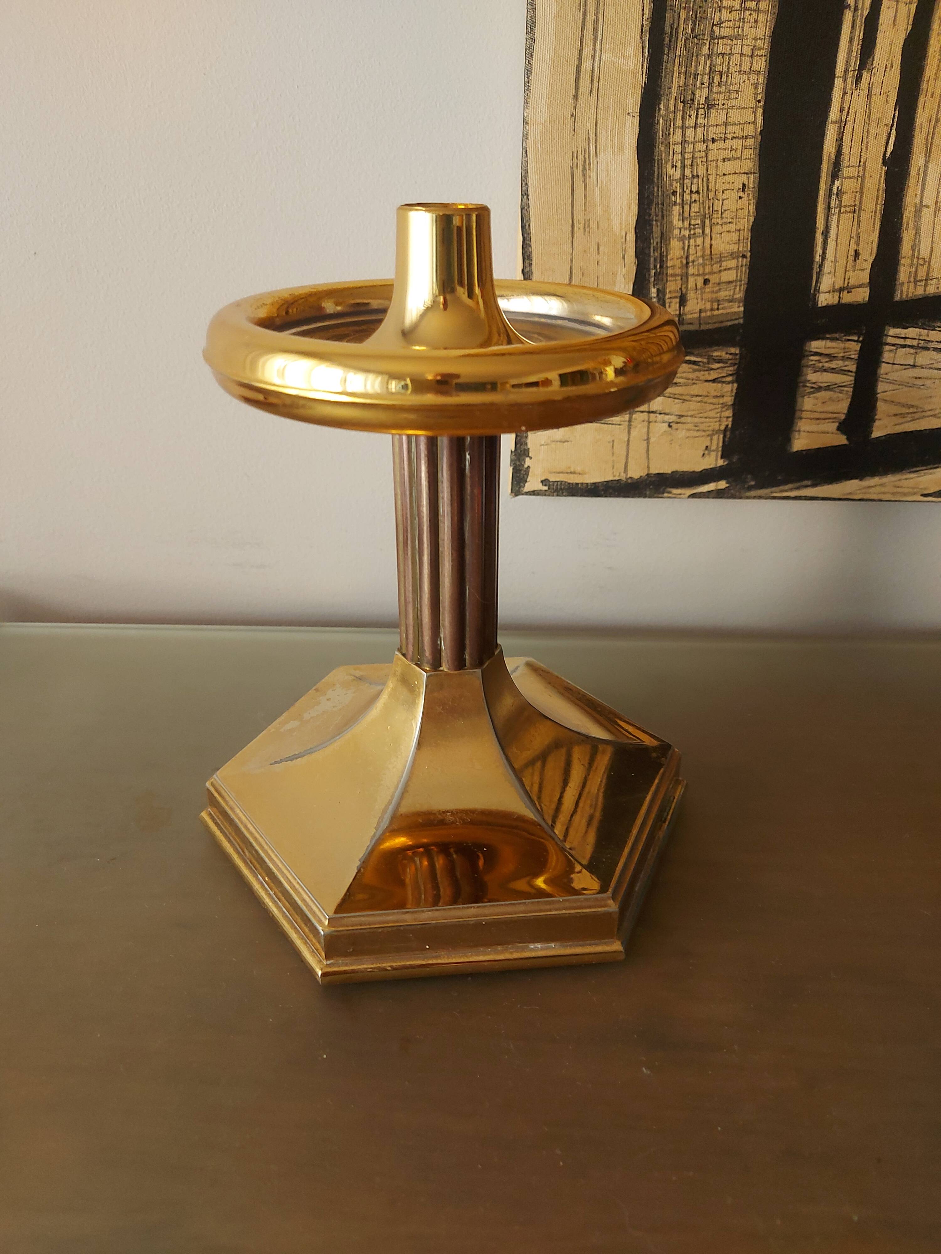 Nagel design candle holder