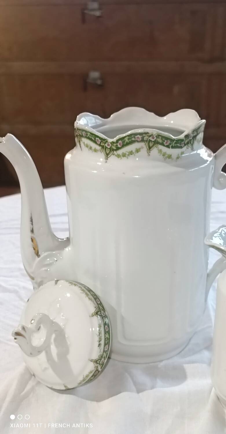 Coffee pot and milk jug in Limoges porcelain, France, early 20th century