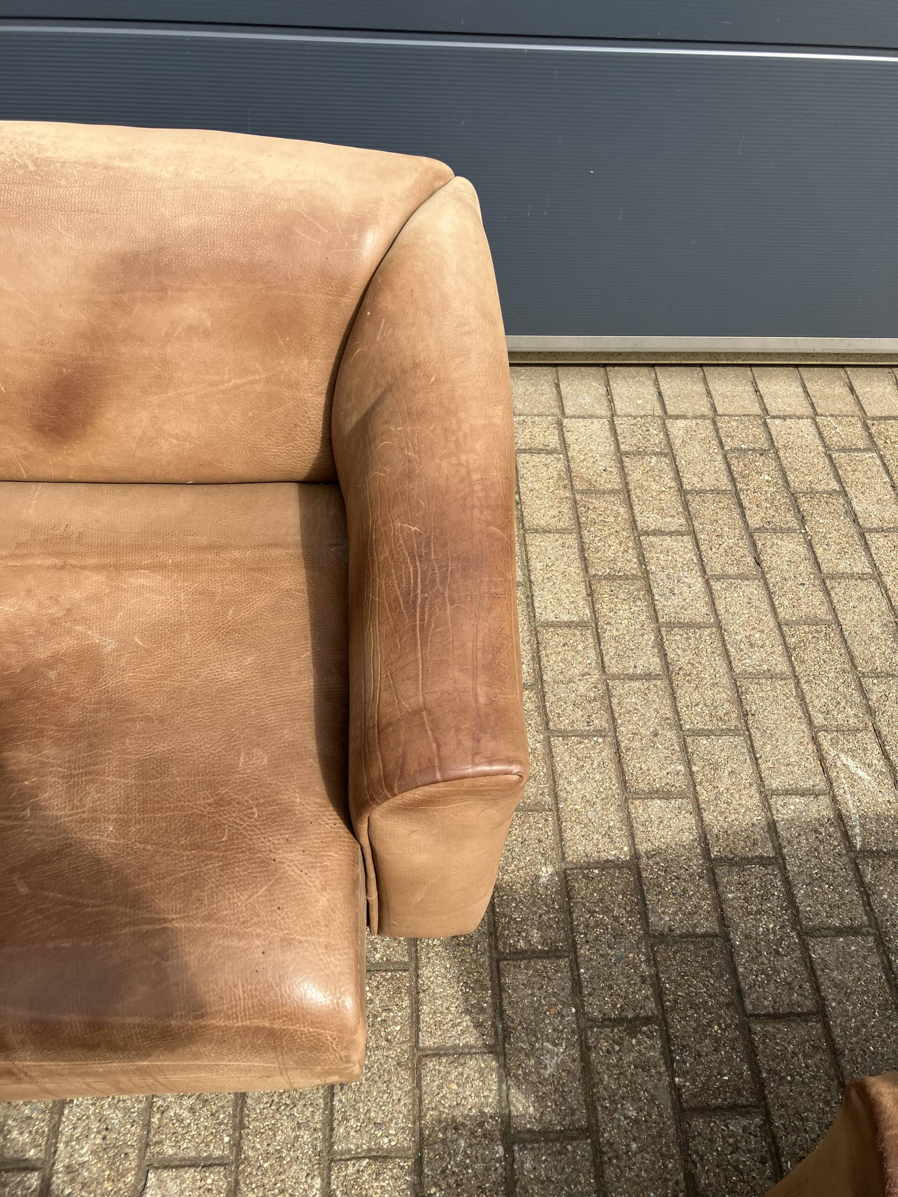 3-seater De Sede sofa in 5mm NECK Buffalo leather, Cognac color