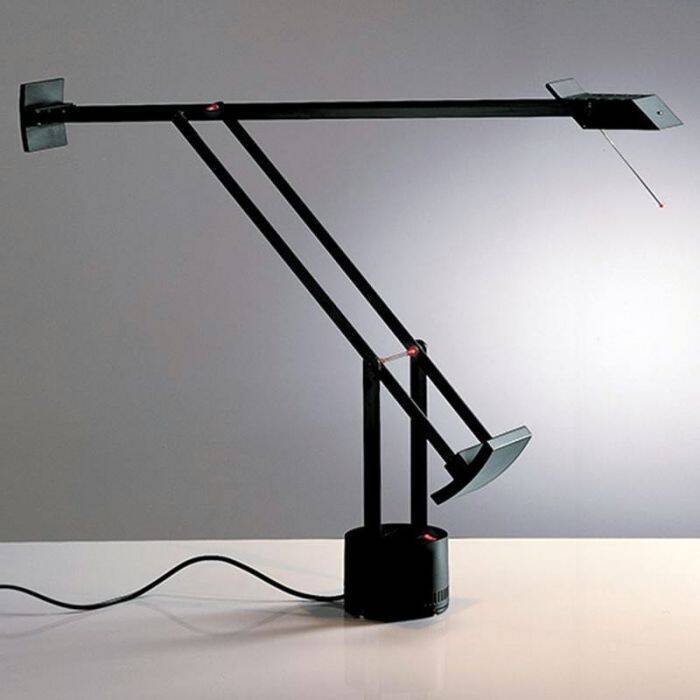 Tizio lamp by richard sapper for artémide