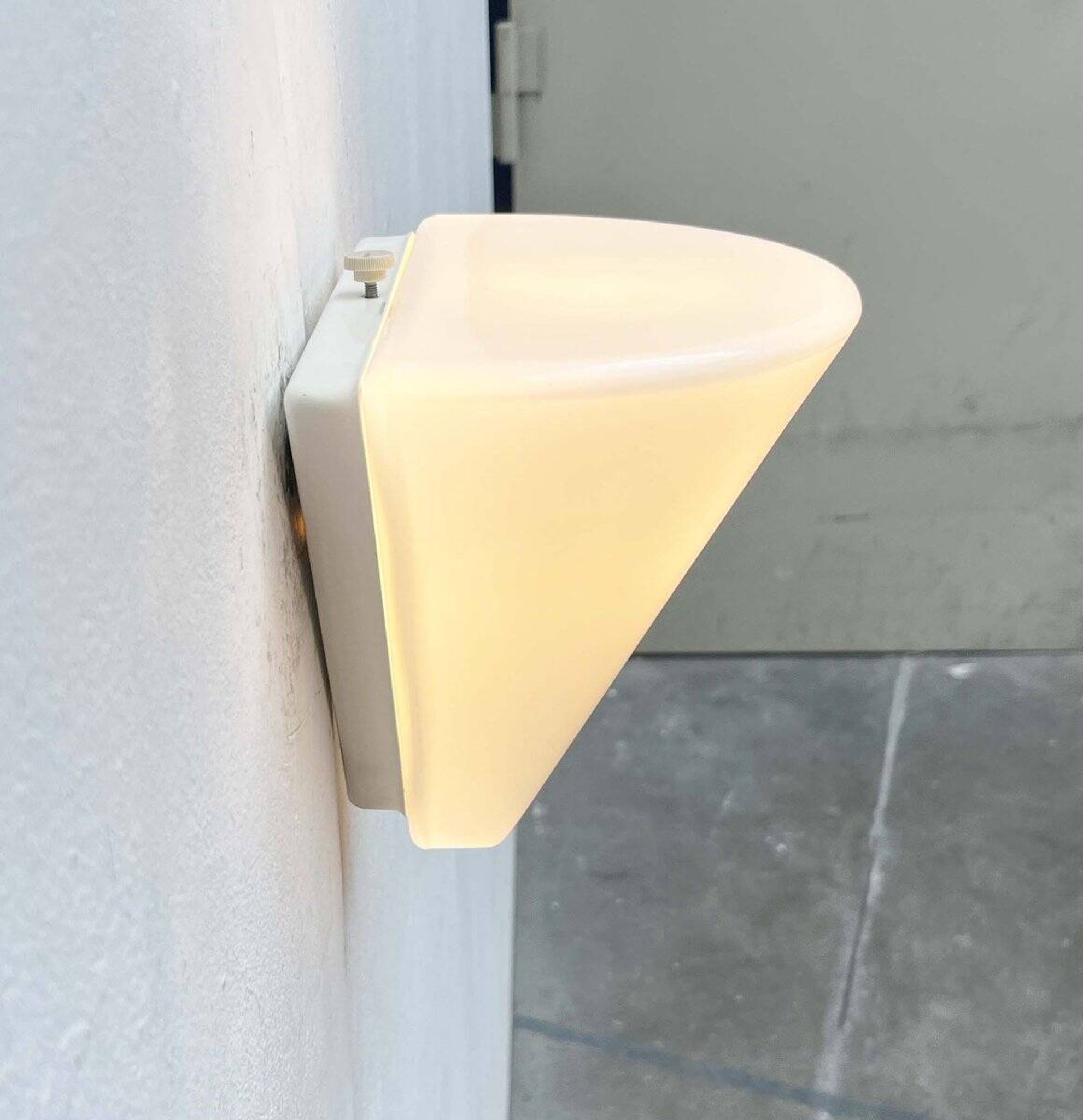 Wall lamp in glass from the Postmodern T+L Royal Typ L 133 series by Keuco, 1980s.