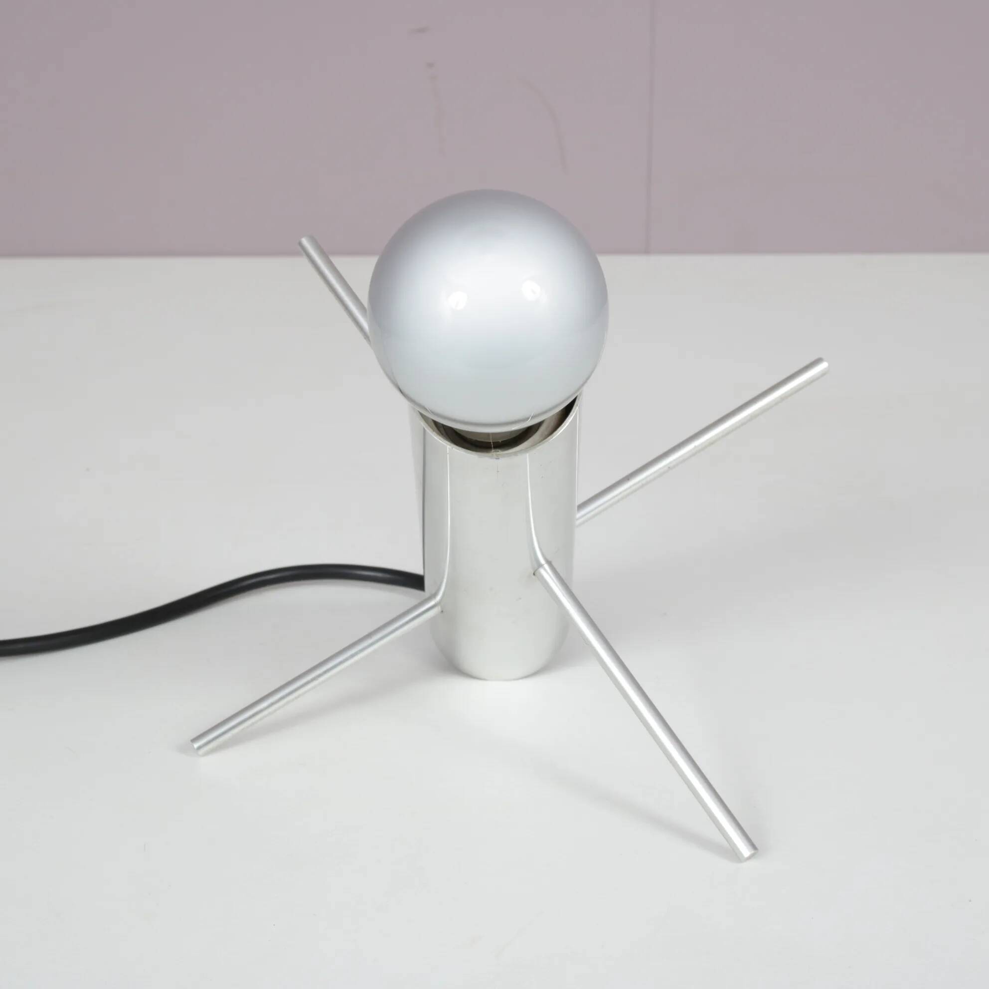 Lampe de table « Krekel » des années 1960, conçue par Otto Wasch pour Raak (Pays-Bas).