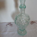 Carafe glass shape bunch of grapes