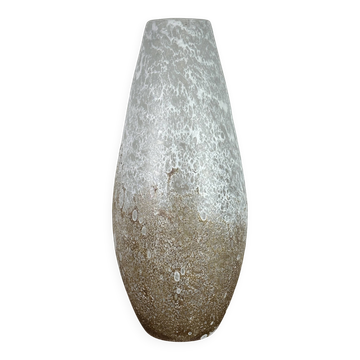Vase en verre soufflé émaillé blanc et doré, années 1980
